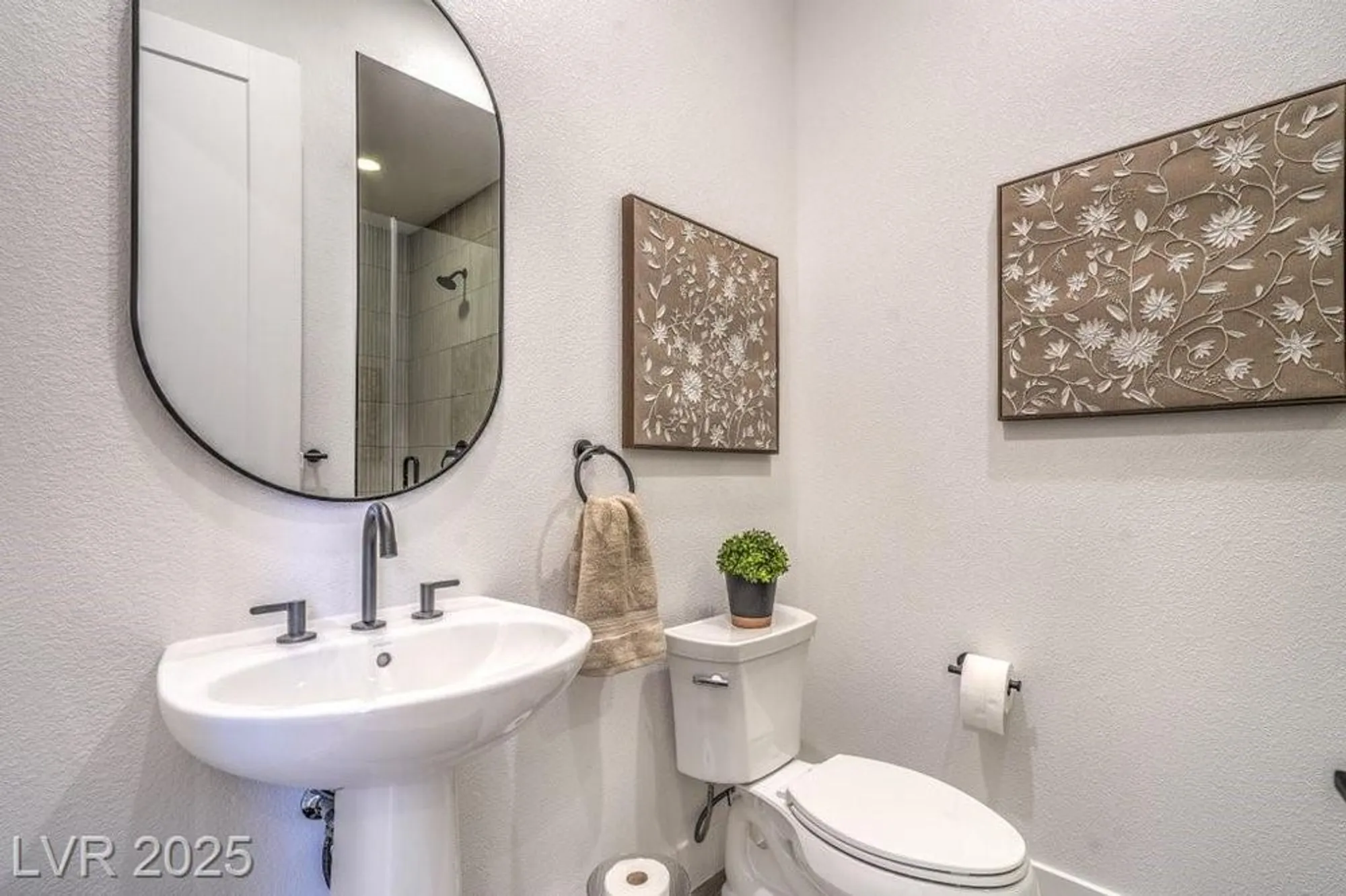 Property Slideshow image 34 of 74 | 6776 steel mist st, Las Vegas, NV, 89148