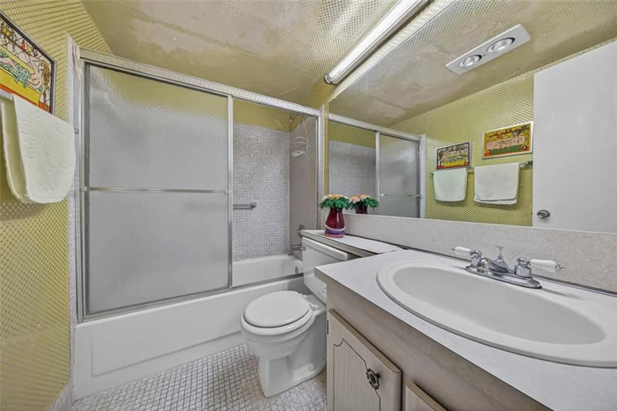 Property Slideshow image 20 of 28 | 102 newport f # 102, Deerfield Beach, FL, 33442