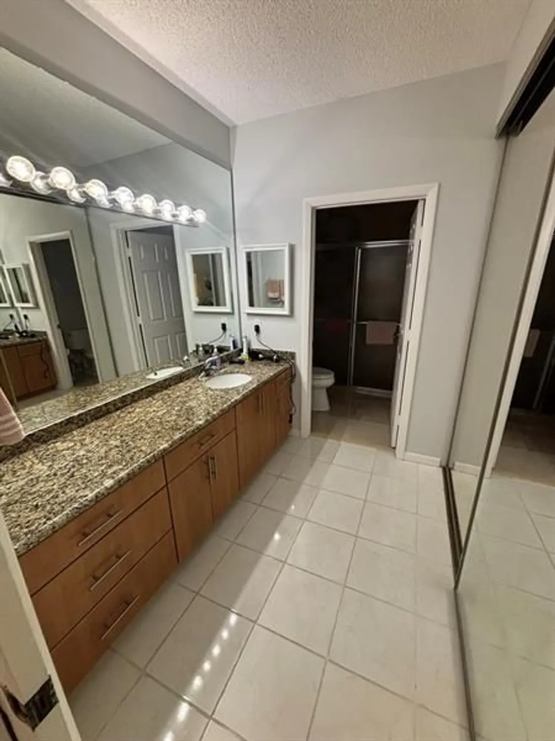 Property Slideshow image 14 of 21 | 4928 boxwood cir, Boynton Beach, FL, 33436