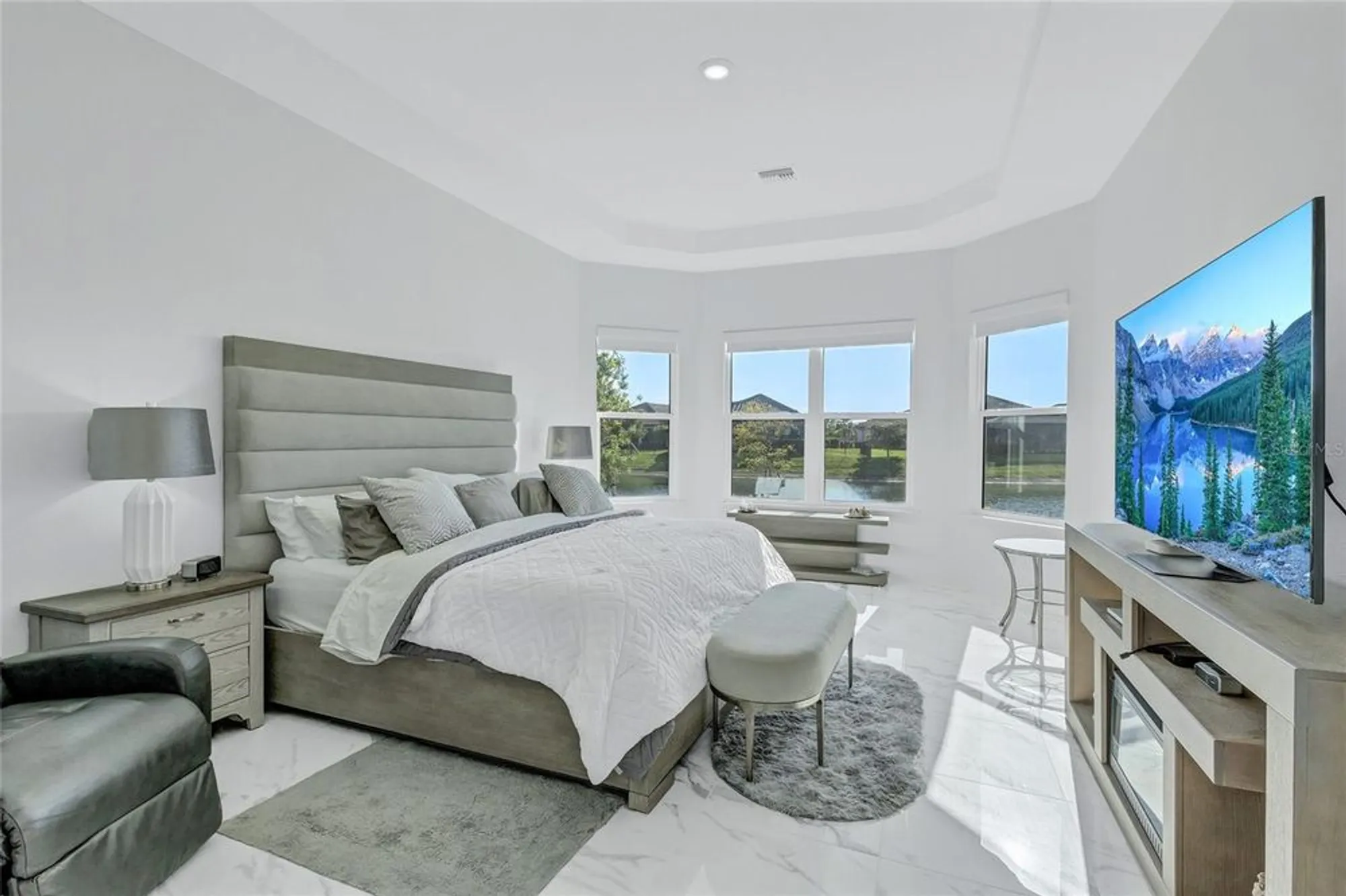 Property Slideshow image 15 of 56 | 6203 grandview hill ct, Bradenton, FL, 34203