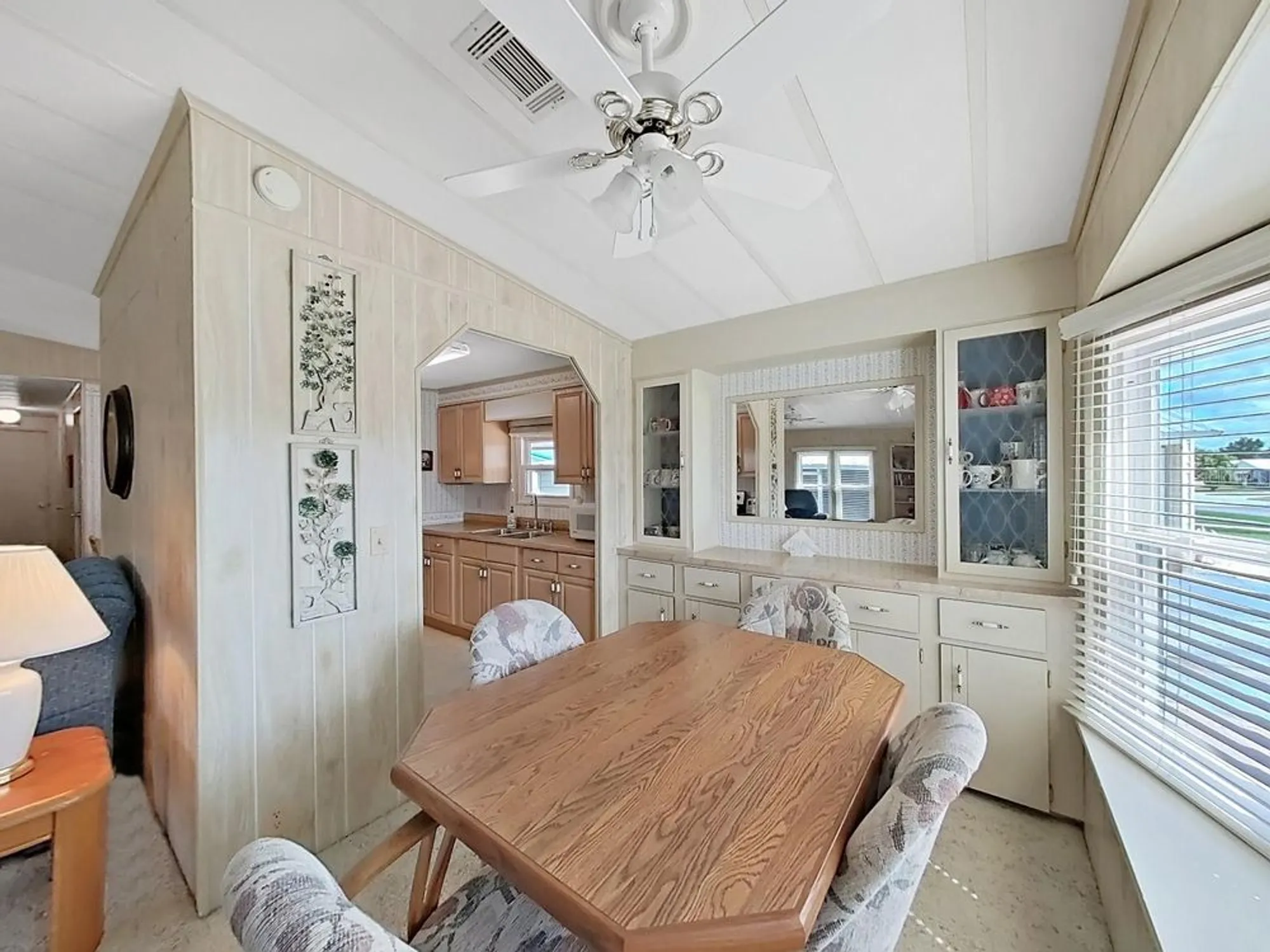Property Slideshow image 12 of 45 | 4909 foxwood lake dr, Lakeland, FL, 33810