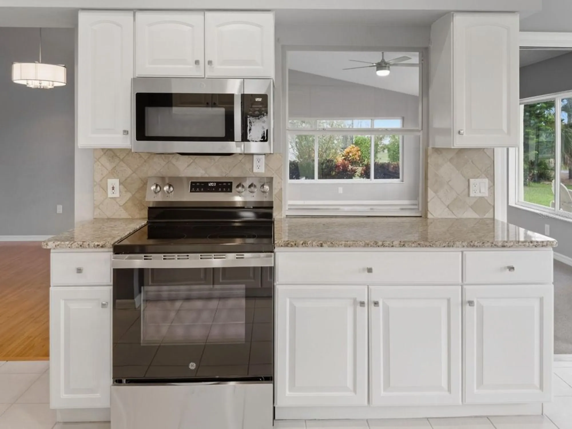 Property Slideshow image 10 of 66 | 11309 sun tree rd, Hudson, FL, 34667