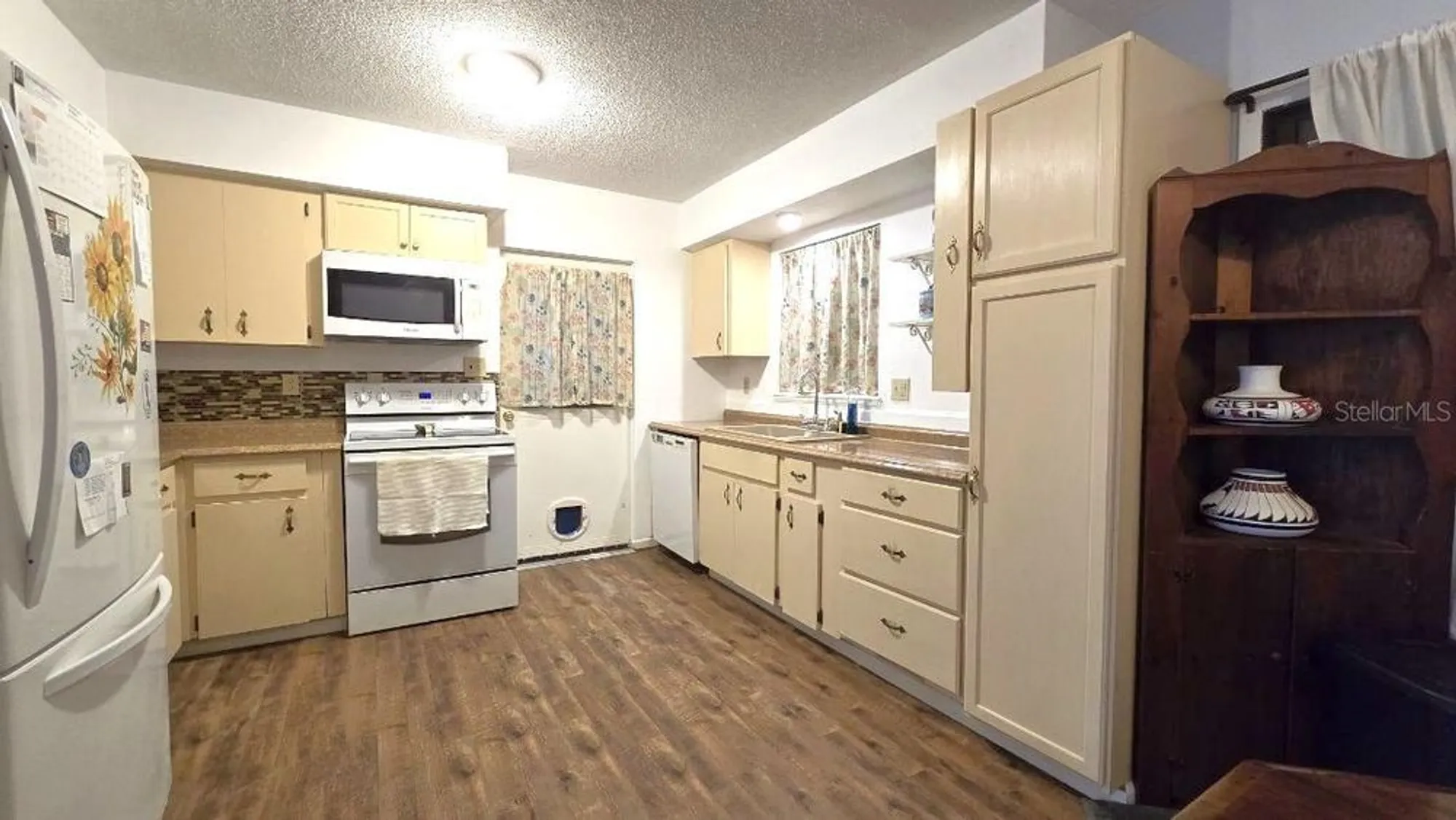 Property Slideshow image 15 of 51 | 9430 sw 102nd pl, Ocala, FL, 34481