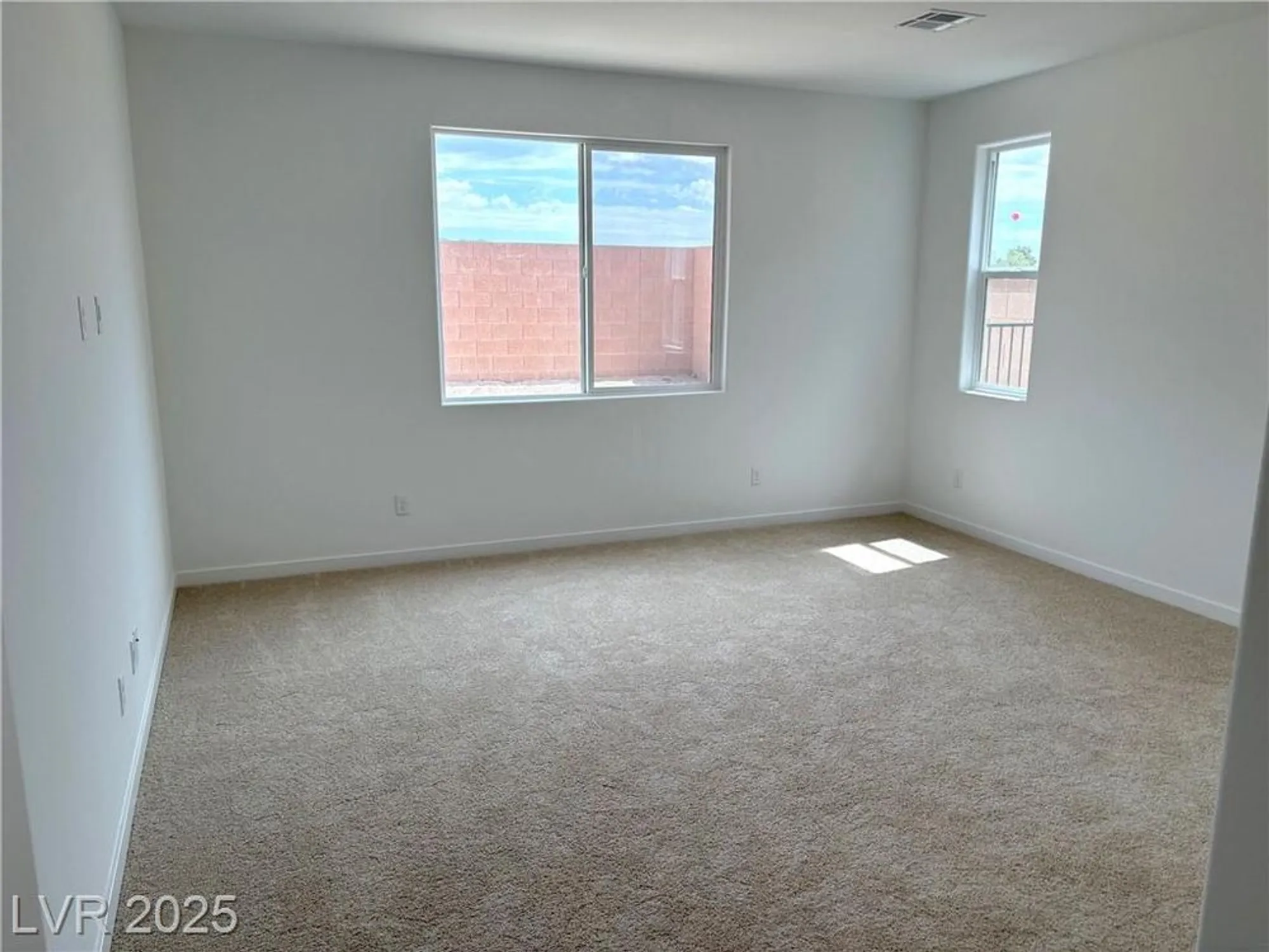 Property Slideshow image 19 of 26 | 4332 angel falls ct, Pahrump, NV, 89061