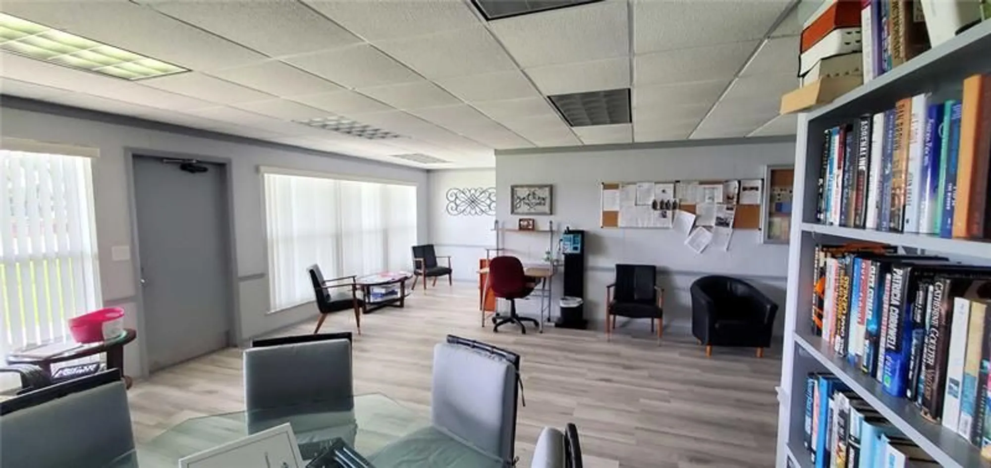 Property Slideshow image 26 of 49 | 2300 park ln 311, Hollywood, FL, 33021