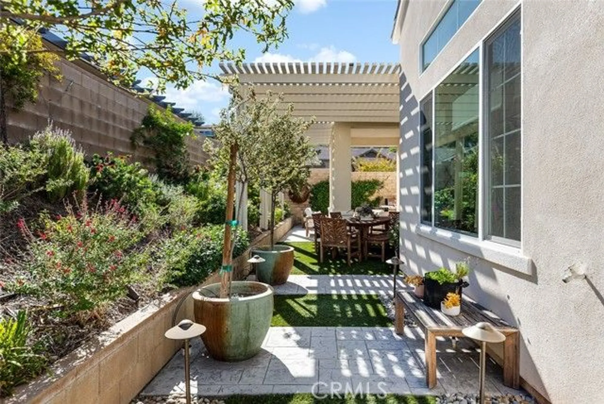 Property Slideshow image 28 of 43 | 25102 citron ln, Canyon Country, CA, 91387