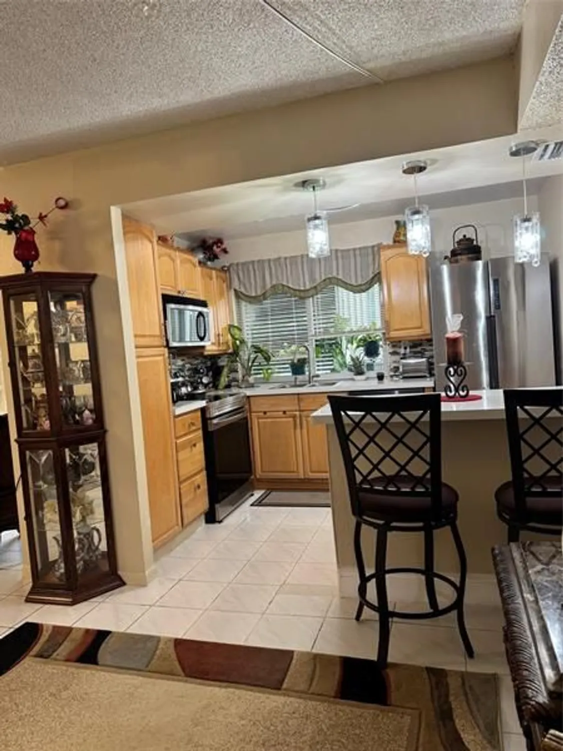 Property Slideshow image 9 of 37 | 9400 lime bay blvd 112, Tamarac, FL, 33321