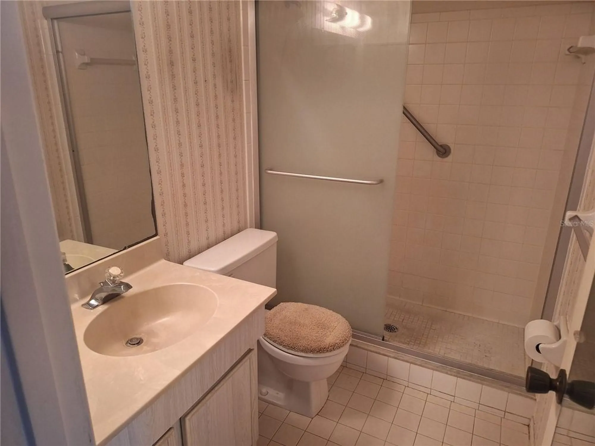 Property Slideshow image 19 of 23 | 5970 80th st n unit 312, St Petersburg, FL, 33709