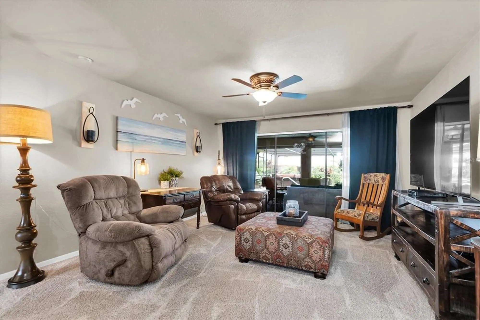 Property Slideshow image 6 of 54 | 301 thorn hill pl, Sun City Center, FL, 33573