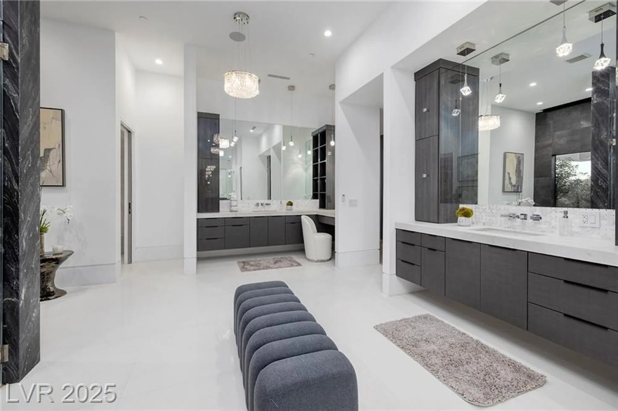 Property Slideshow image 28 of 66 | 12 rainbow point pl, Henderson, NV, 89011