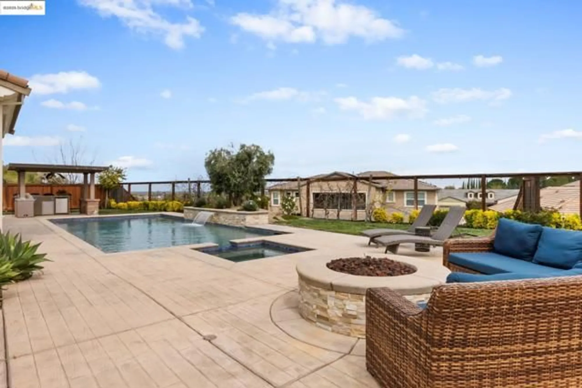 Property Slideshow image 42 of 54 | 1890 late harvest ct, Brentwood, CA, 94513