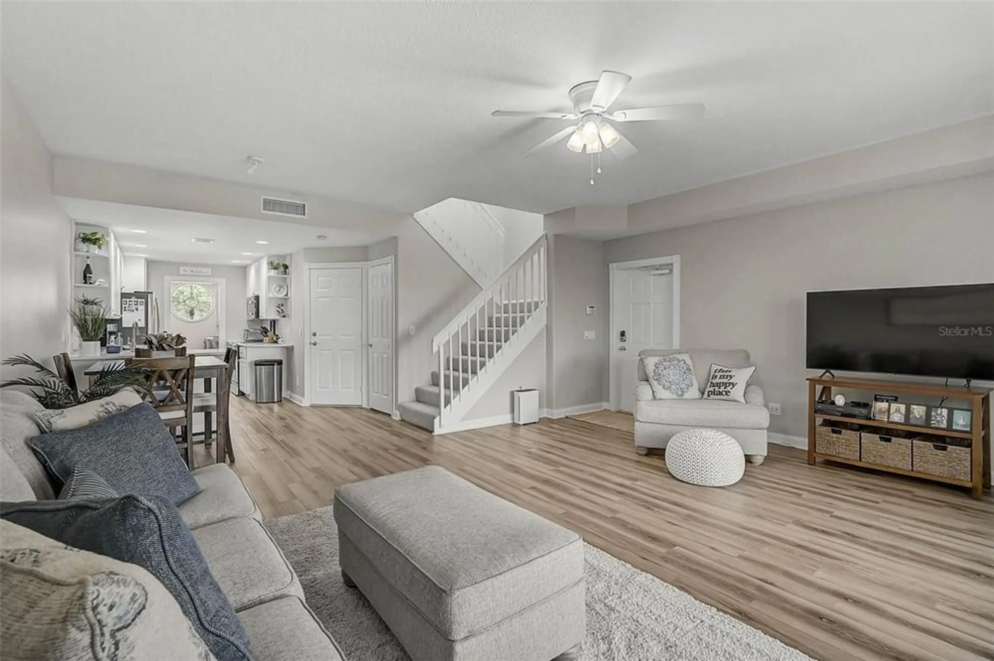 Property Slideshow image 7 of 51 | 1737 burgos dr, Sarasota, FL, 34238