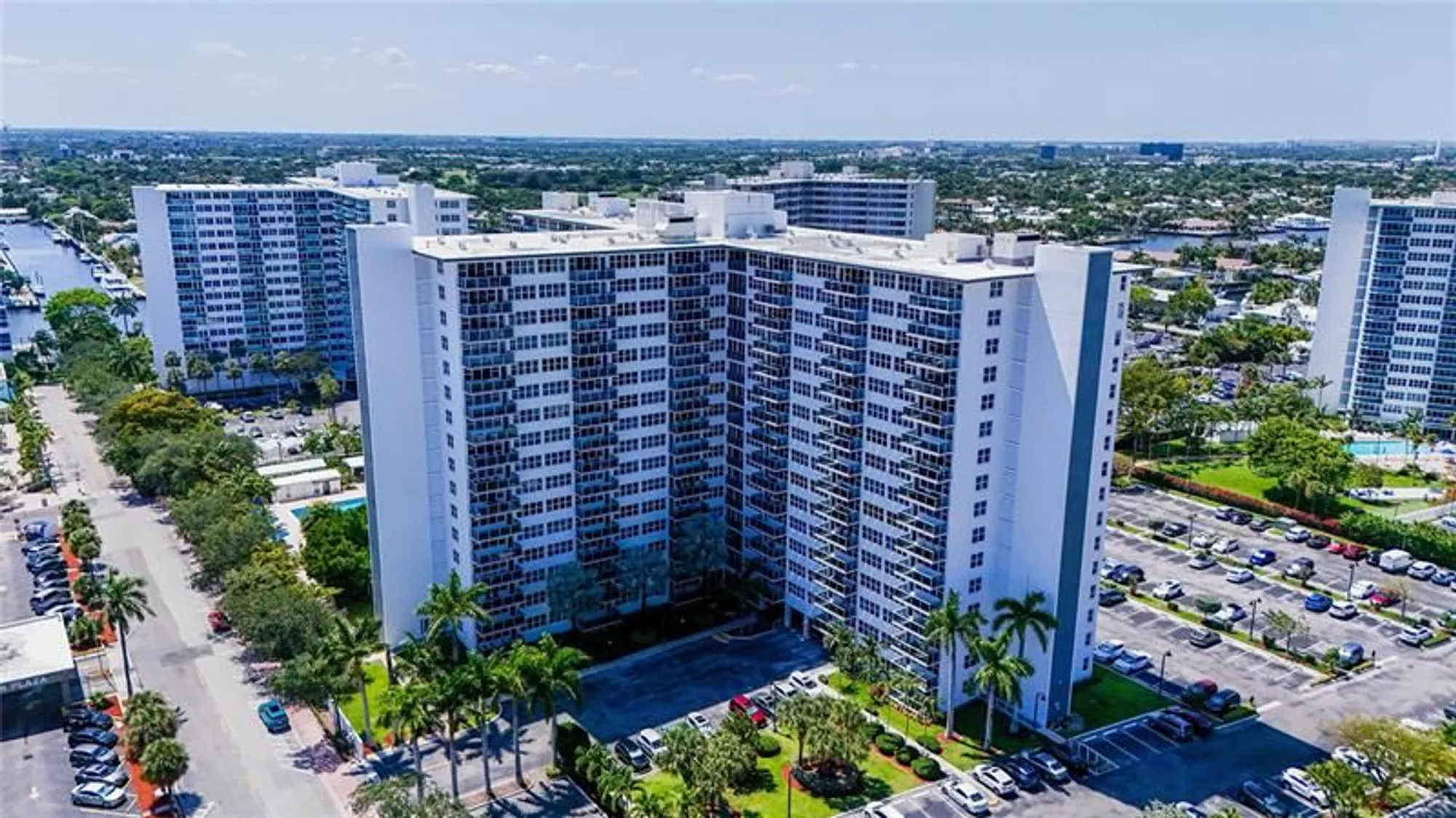 Property Slideshow image 15 of 18 | 3333 ne 34th st 1118, Fort Lauderdale, FL, 33308