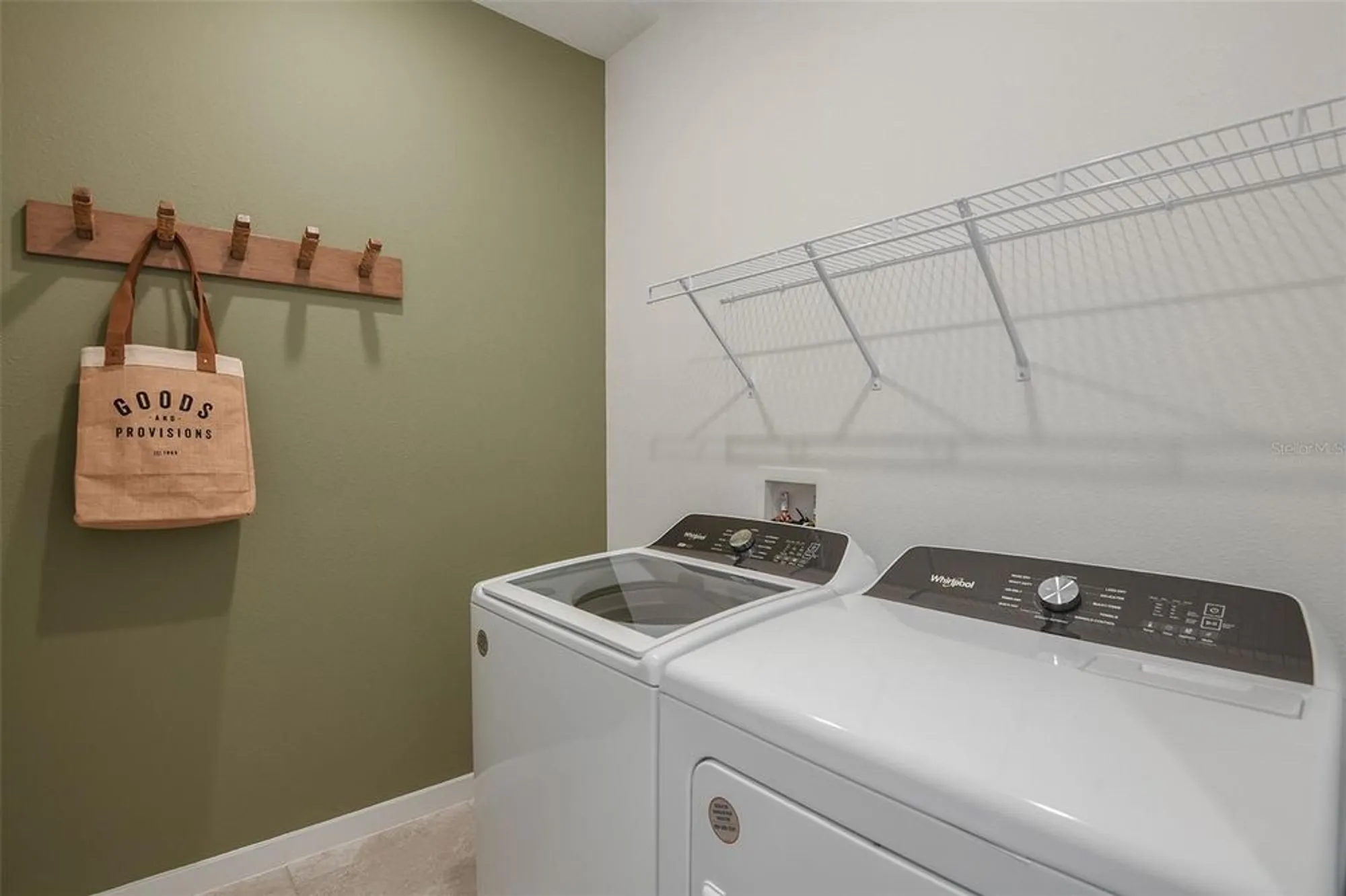 Property Slideshow image 14 of 29 | 9437 daylight dr, Parrish, FL, 34219