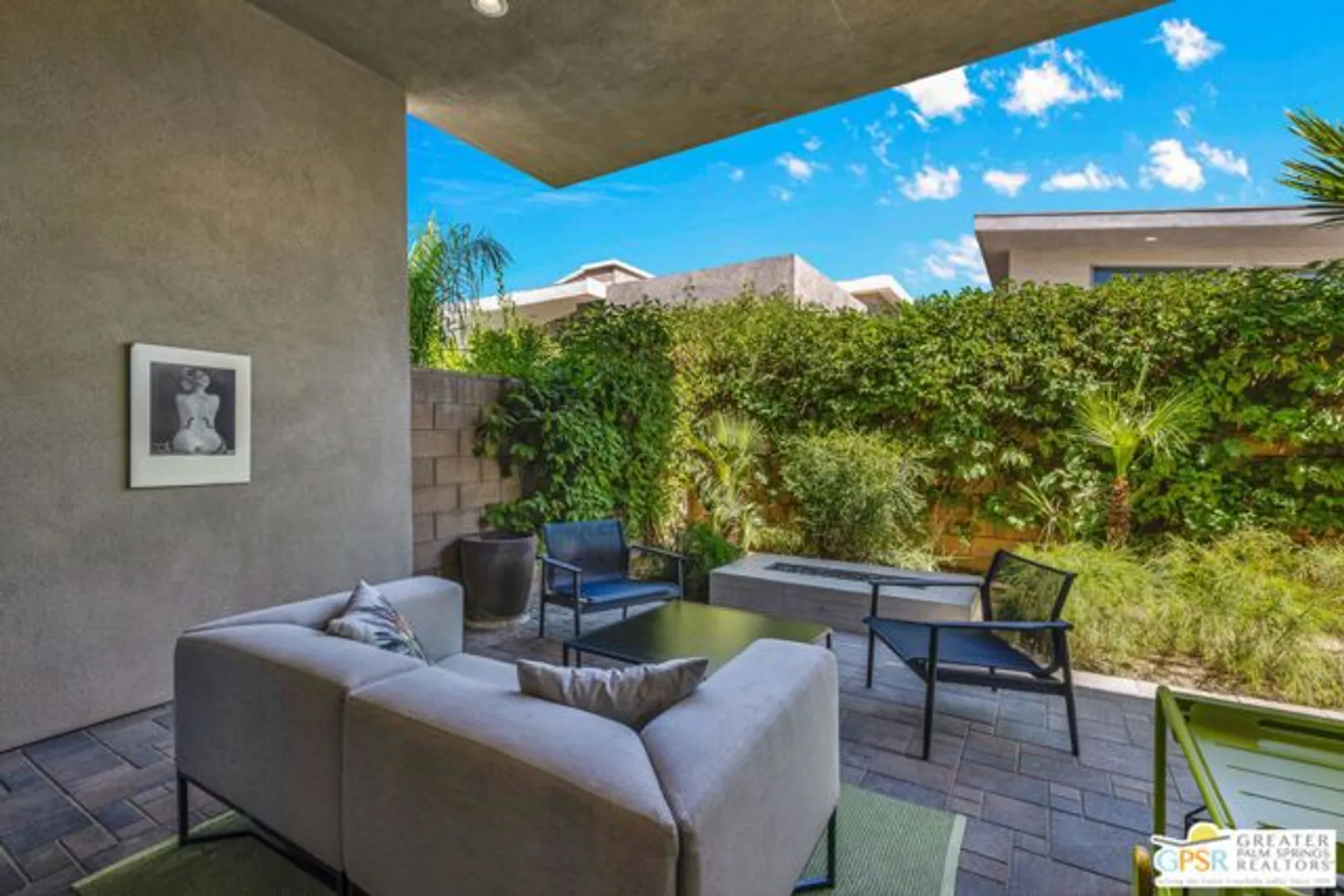 Property Slideshow image 8 of 43 | 1136 cyan ln, Palm Springs, CA, 92262