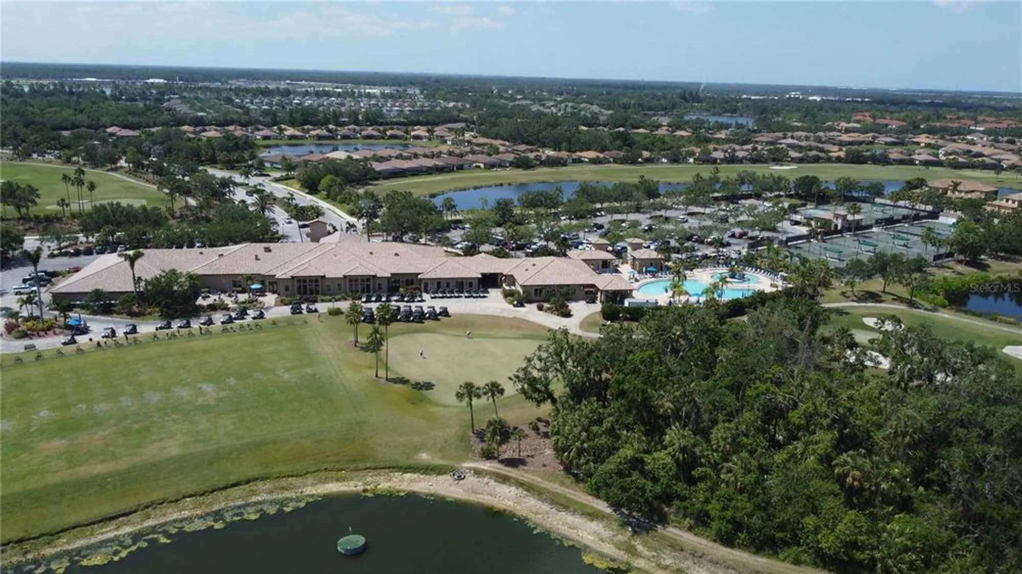 Property Slideshow image 23 of 29 | 6740 willowshire way, Bradenton, FL, 34212