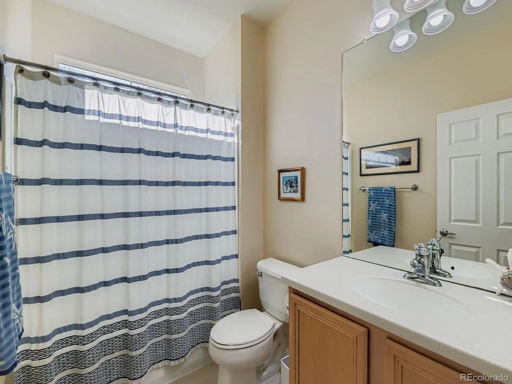 Property Slideshow image 17 of 29 | 16545 antero cir, Broomfield, CO, 80023