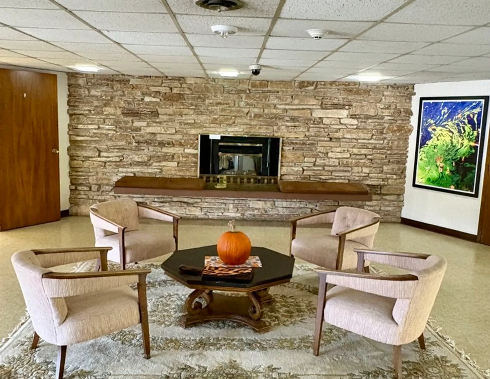 Property Slideshow image 3 of 18 | , Downers Grove, IL, 60515