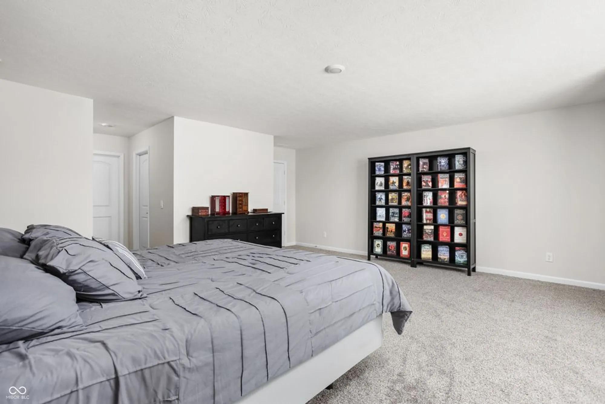 Property Slideshow image 25 of 44 | 8963 faulkner dr, Indianapolis, IN, 46239