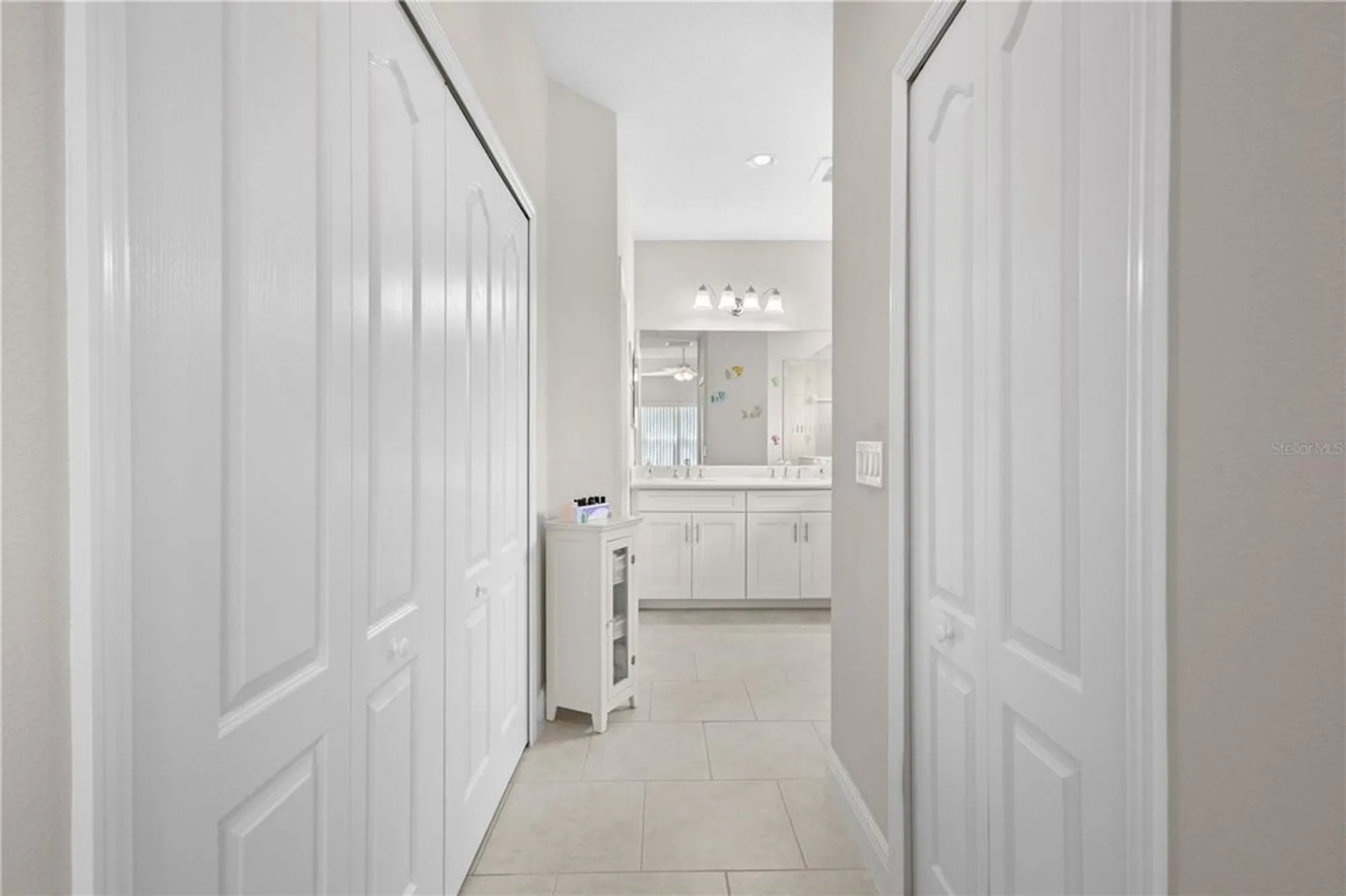 Property Slideshow image 16 of 44 | 12095 stuart dr, Venice, FL, 34293