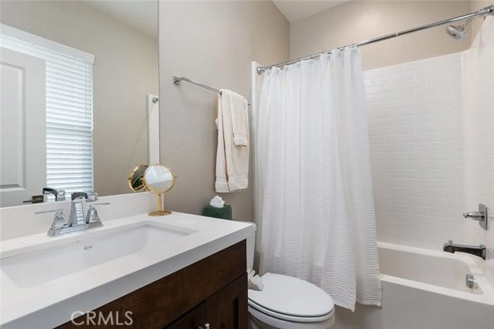 Property Slideshow image 27 of 45 | 18740 seville way, Canyon Country, CA, 91387