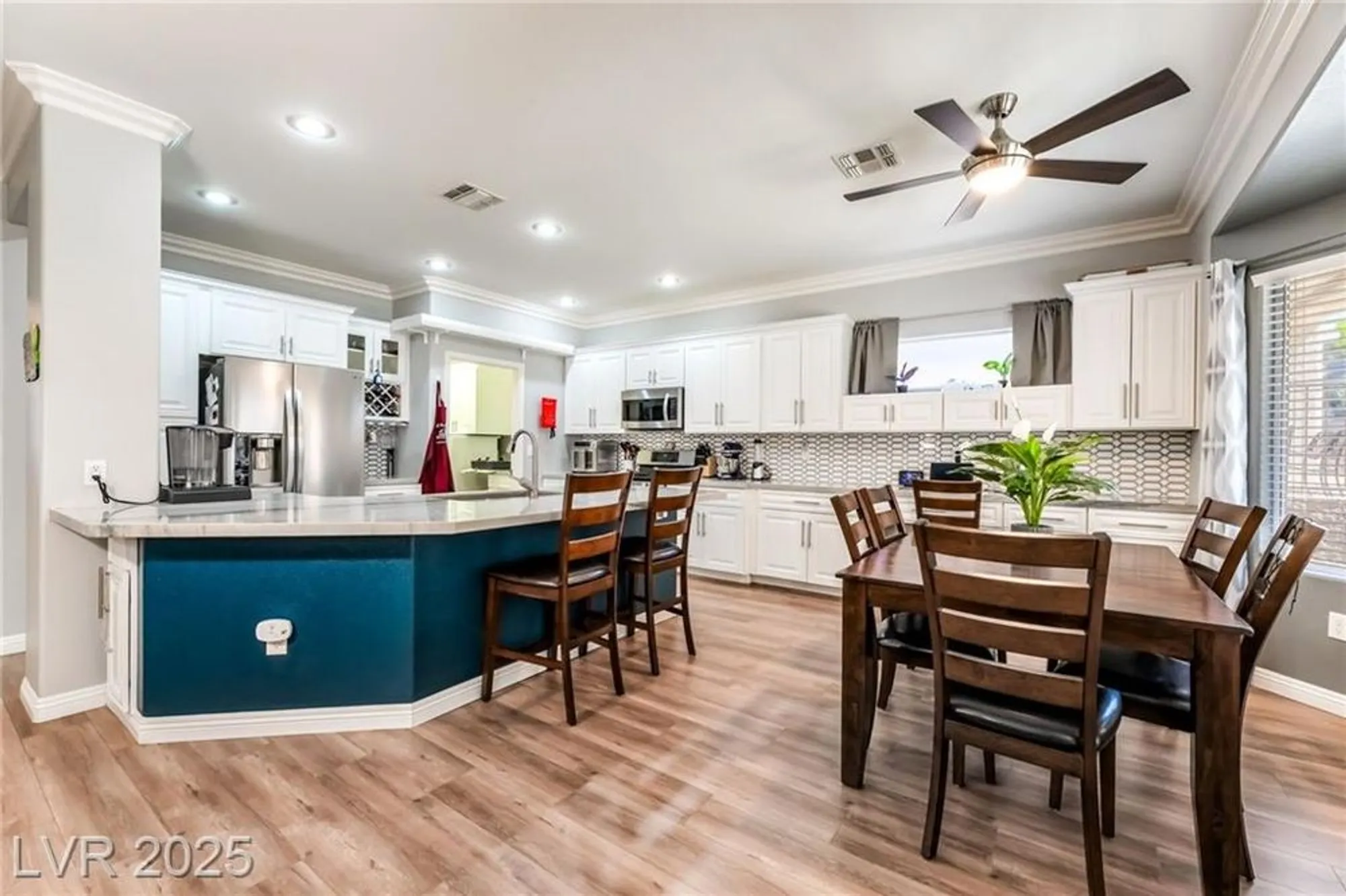 Property Slideshow image 15 of 47 | 1628 rockcrest hills ave, Henderson, NV, 89052