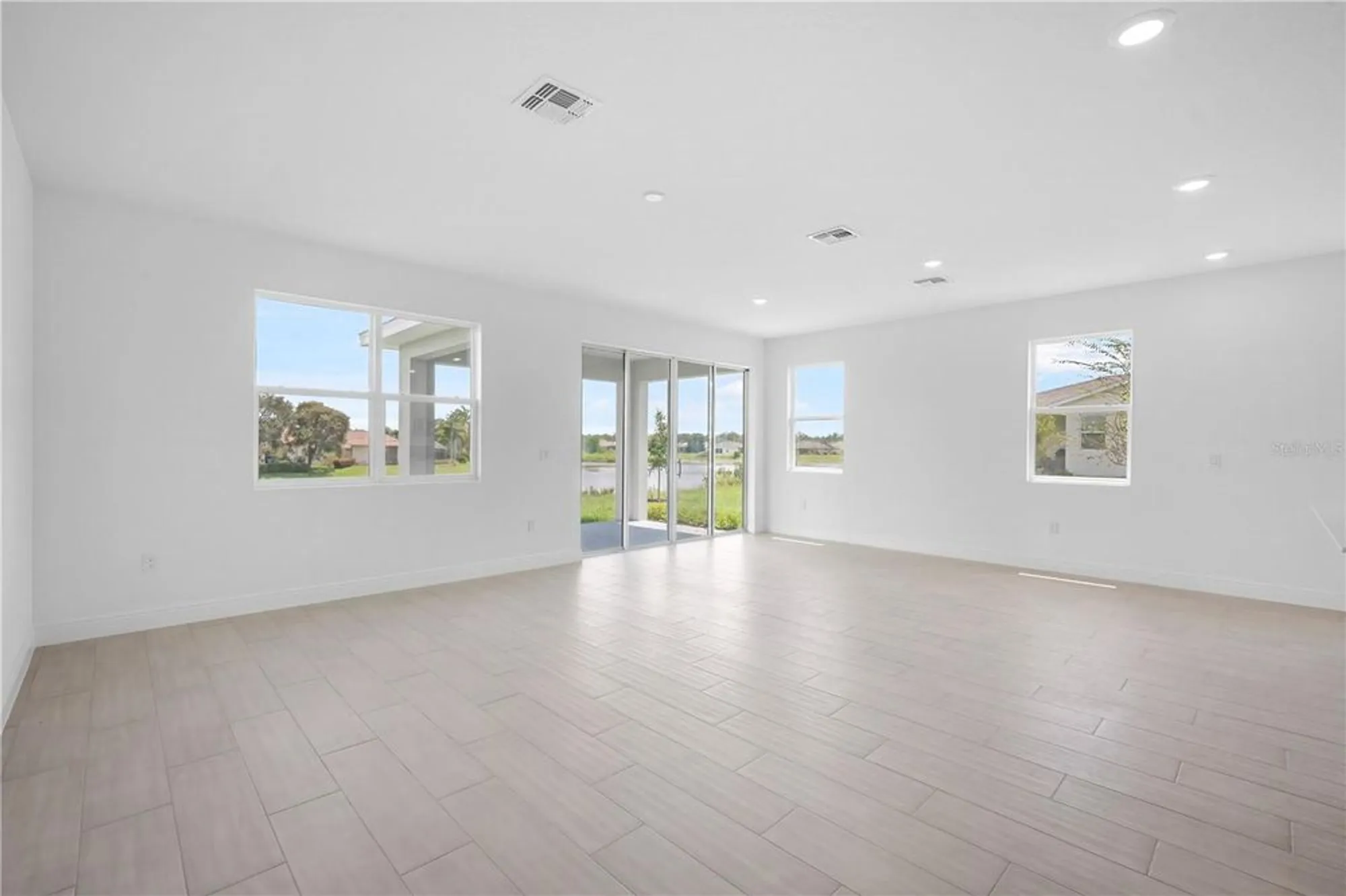 Property Slideshow image 19 of 45 | 9156 players dr, Weeki Wachee, FL, 34613