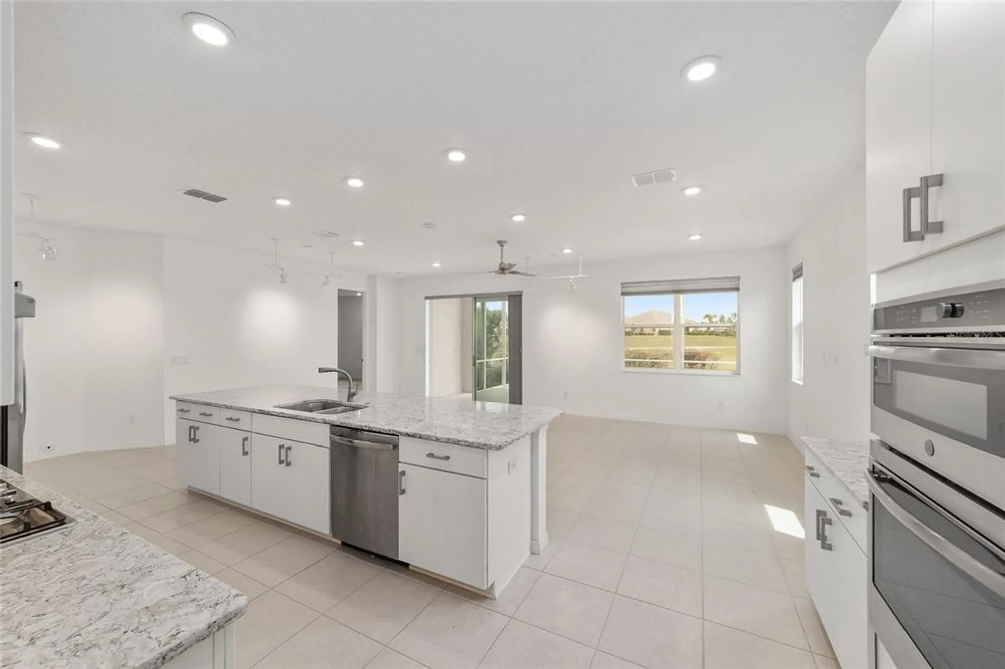 Property Slideshow image 18 of 39 | 9979 sw 88th loop, Ocala, FL, 34481