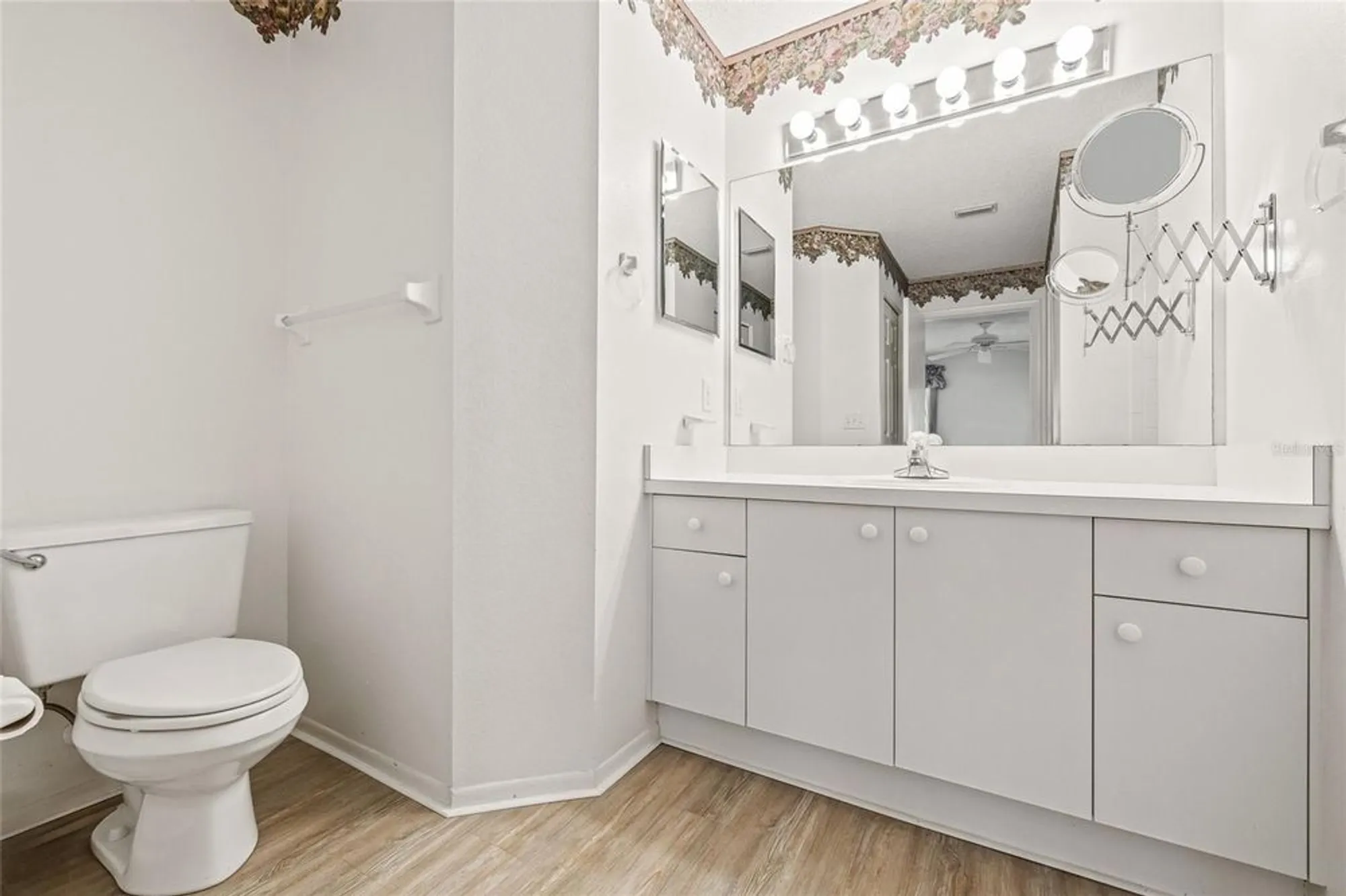 Property Slideshow image 11 of 49 | 7343 willow brook dr, Spring Hill, FL, 34606