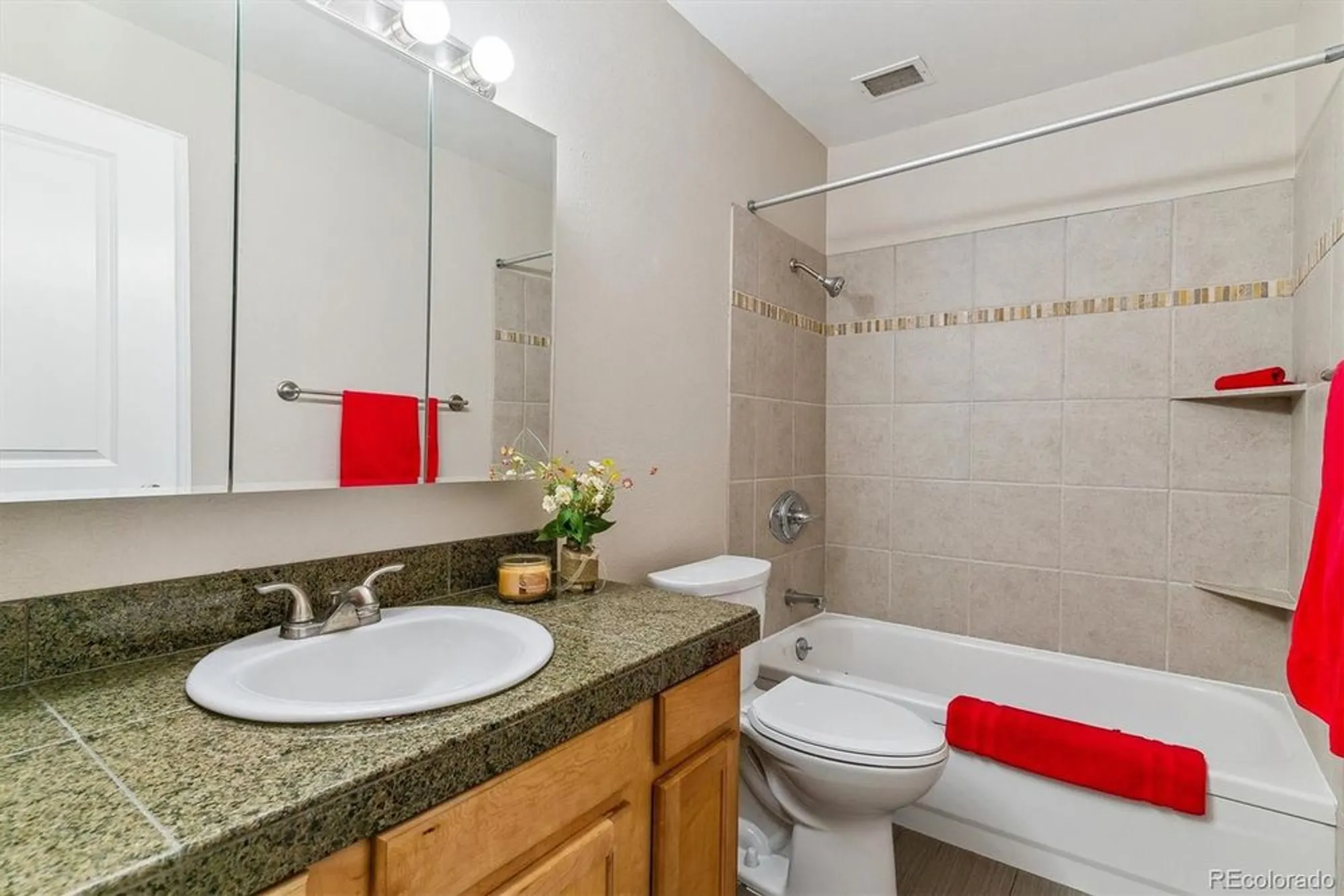 Property Slideshow image 15 of 50 | 610 s clinton st 3d, Denver, CO, 80247