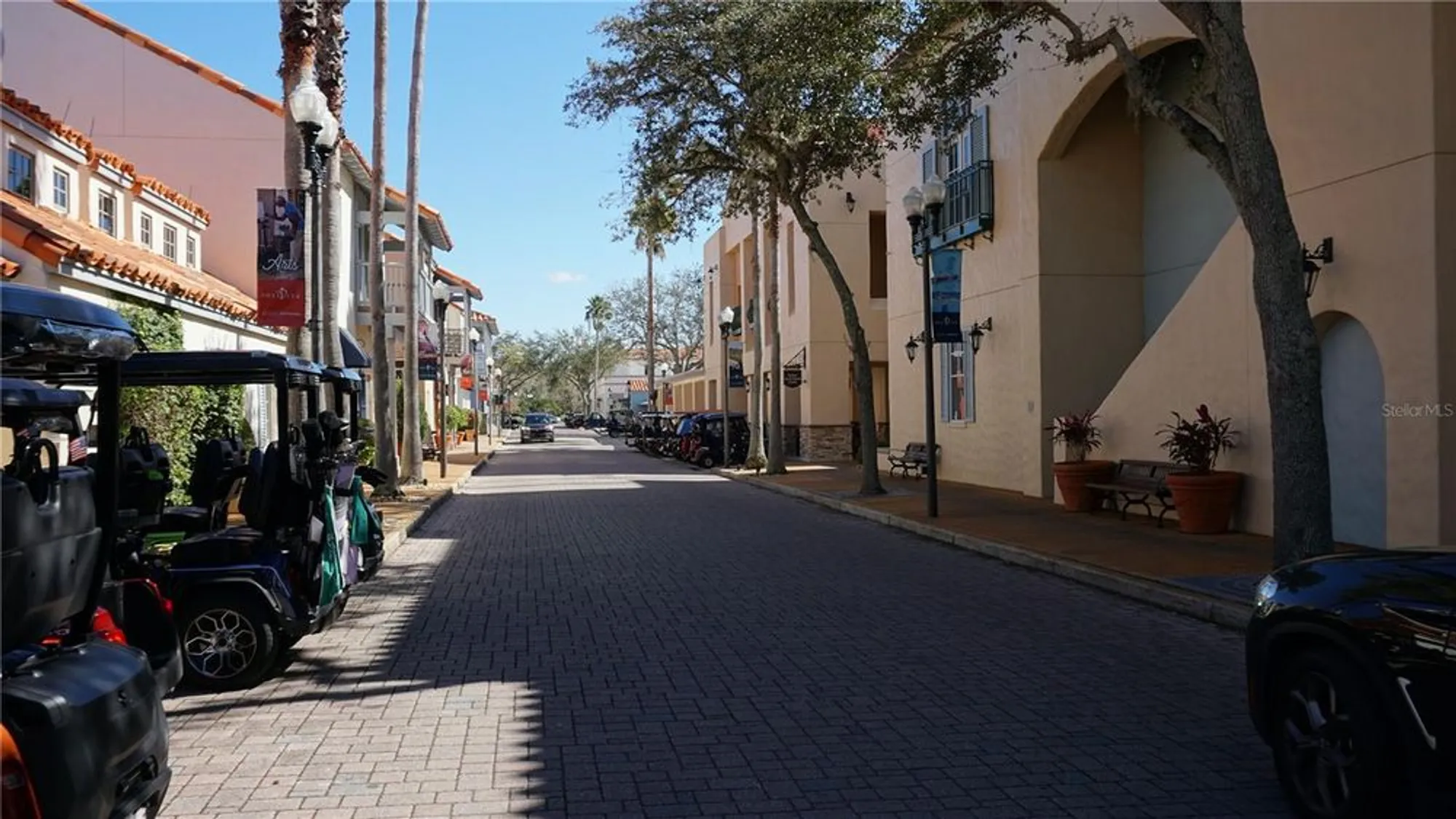 Property Slideshow image 27 of 32 | 156 grand canal dr, Poinciana, FL, 34759