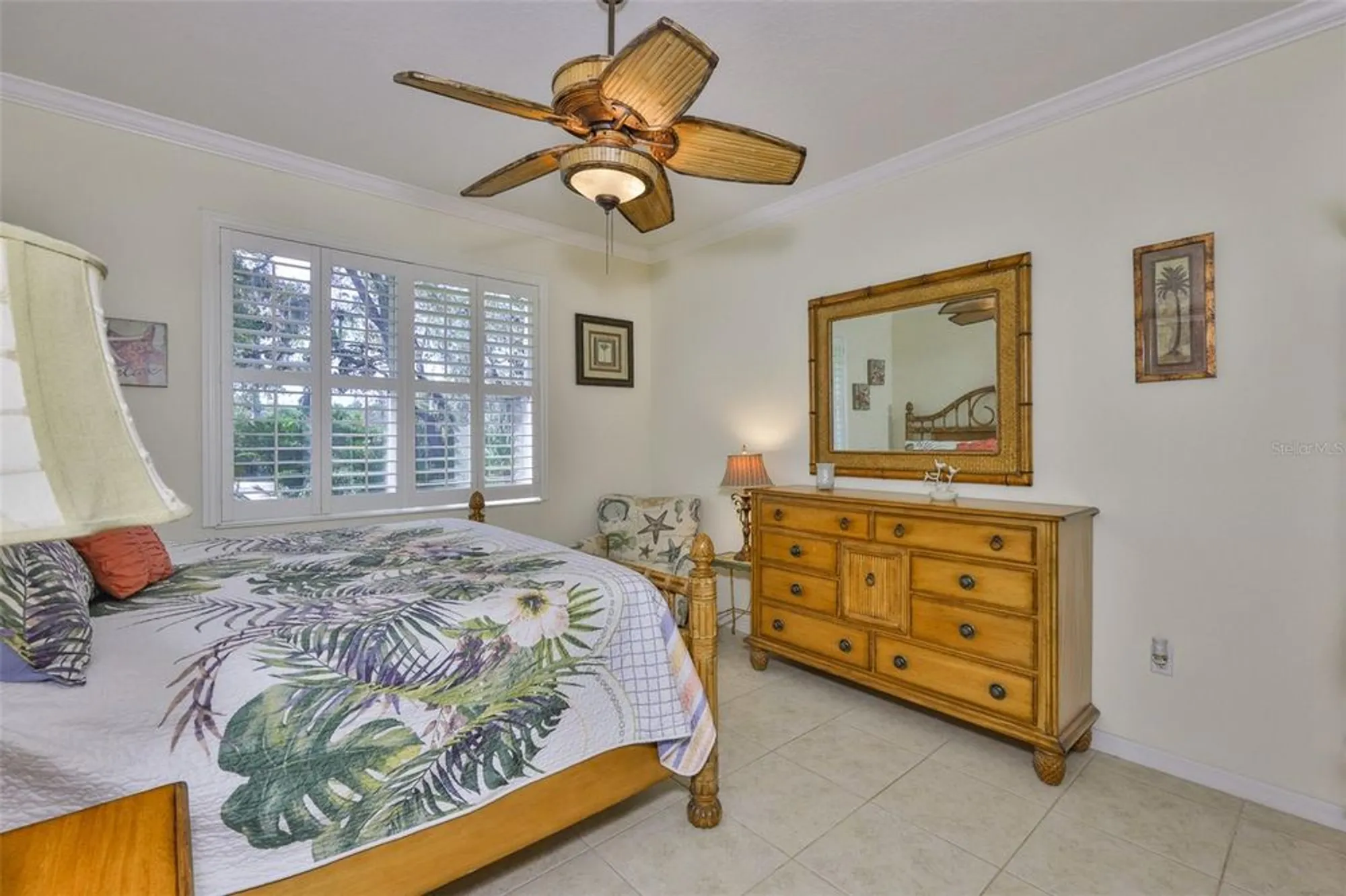 Property Slideshow image 16 of 63 | 2044 sifield greens way, Sun City Center, FL, 33573