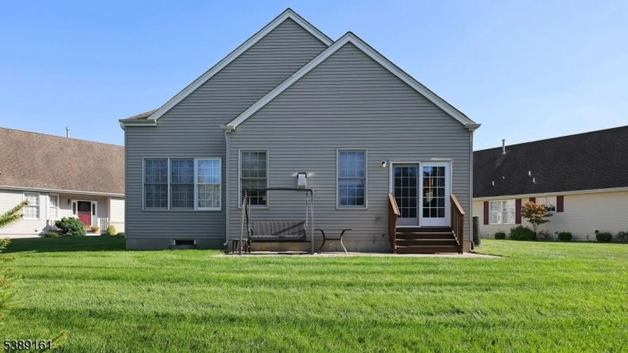 Property Slideshow image 29 of 32 | 9 pitcher pt, Somerset, NJ, 08873