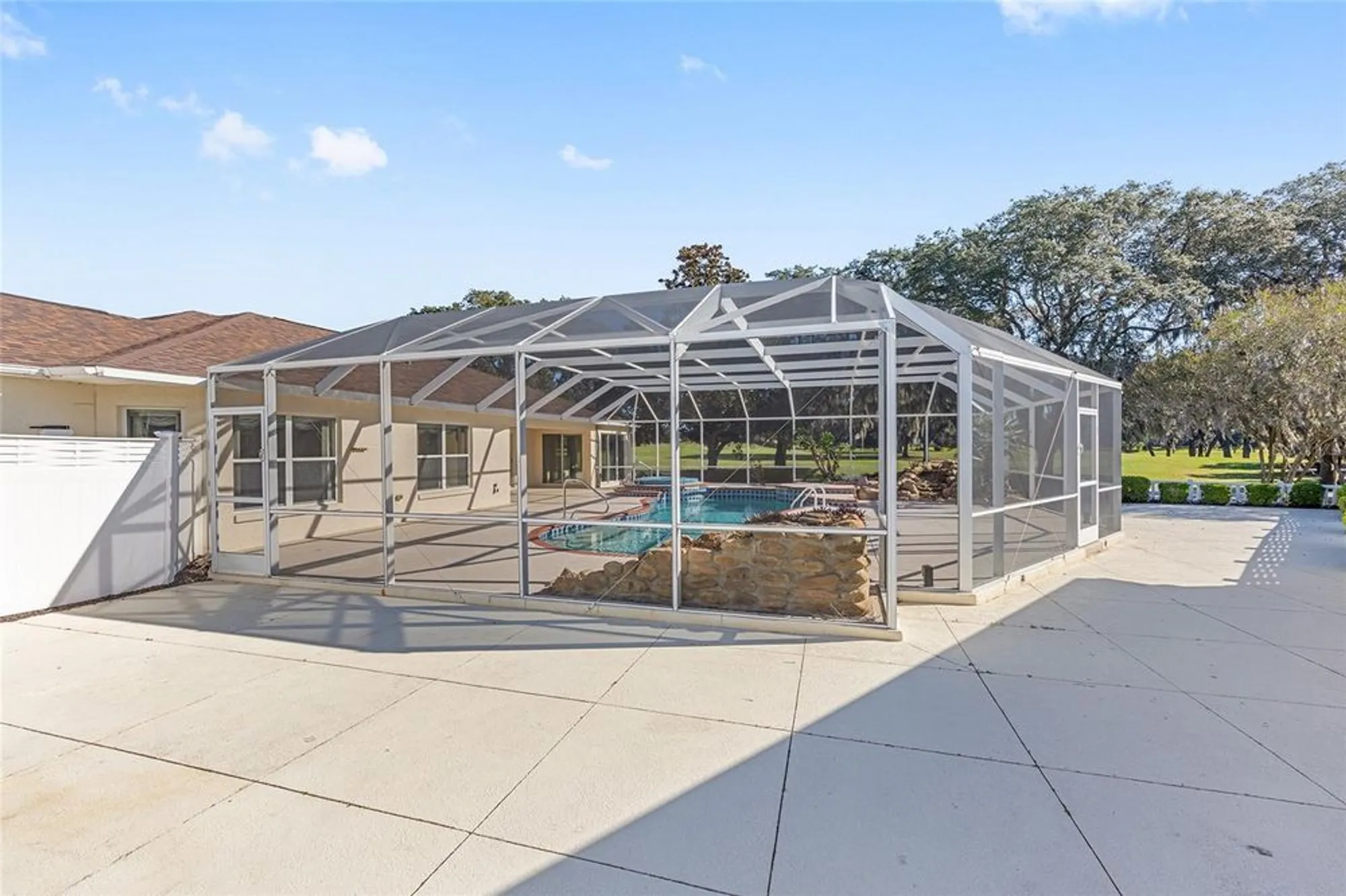 Property Slideshow image 49 of 75 | 17487 se 84th foxgrove ave, The Villages, FL, 32162