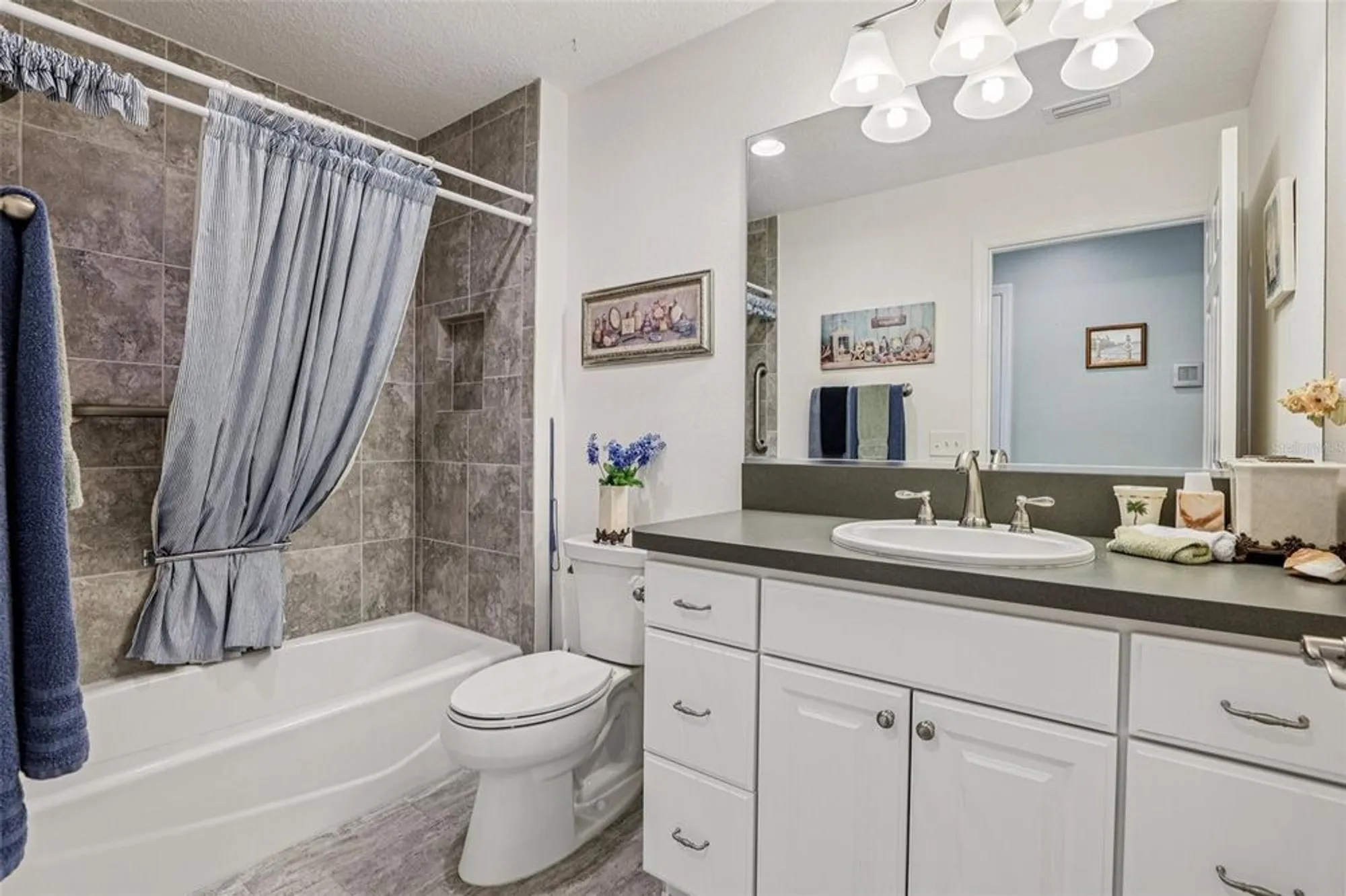 Property Slideshow image 24 of 57 | 703 royal palm ave, Lady Lake, FL, 32159