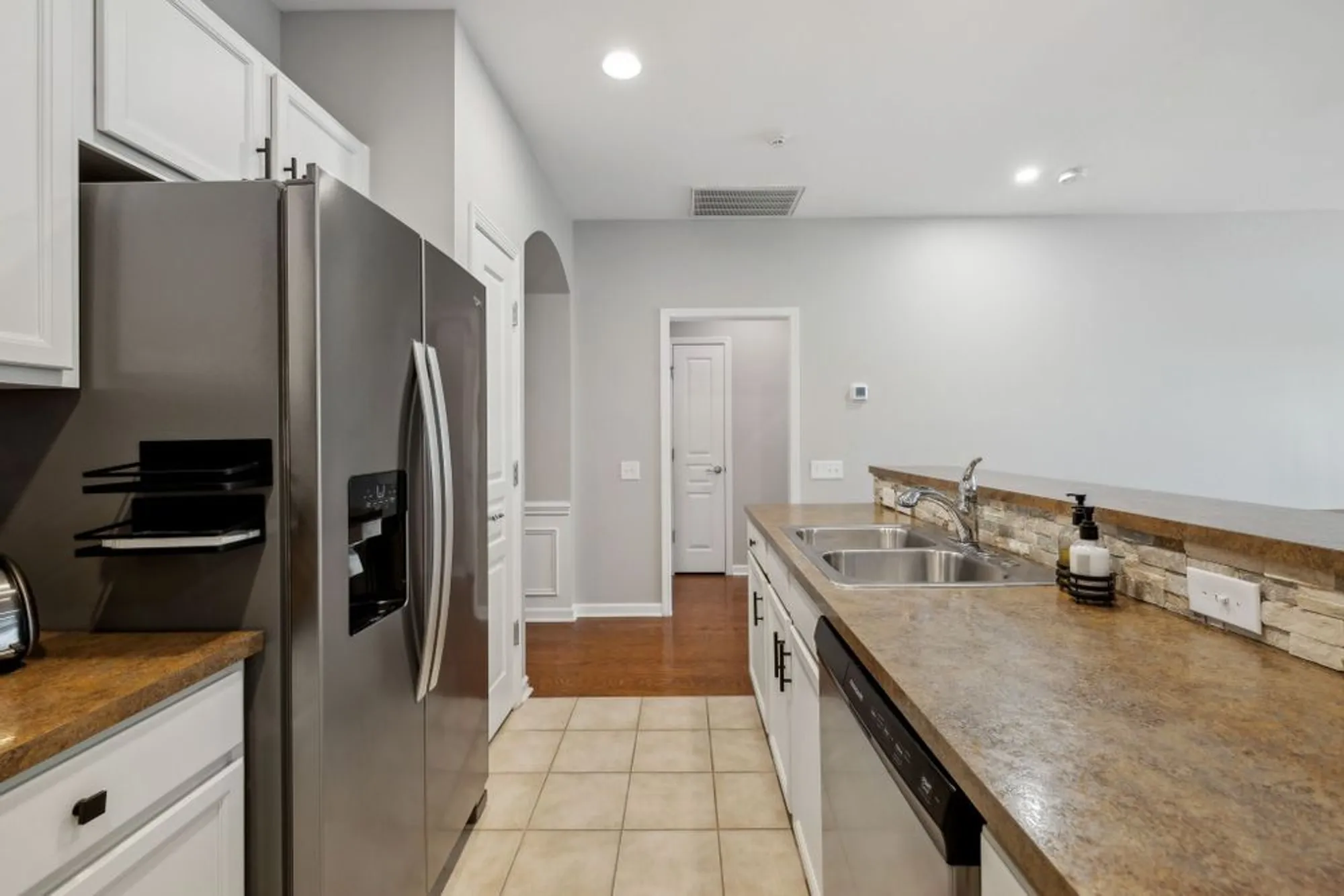 Property Slideshow image 16 of 37 | 157 old towne dr, Mount Juliet, TN, 37122