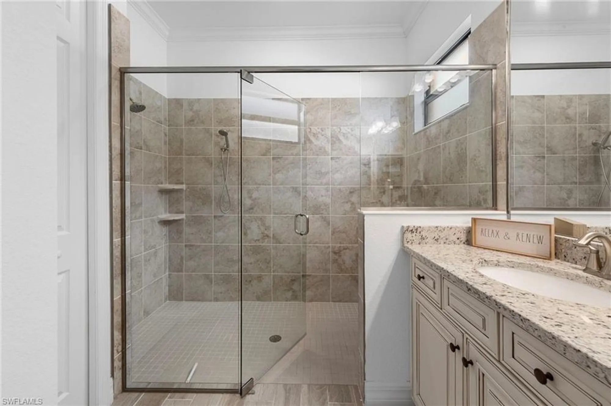 Property Slideshow image 23 of 49 | 28009 foxrock ct, Bonita Springs, FL, 34135