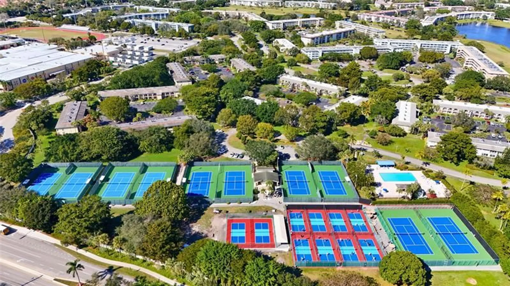 Property Slideshow image 18 of 22 | 2801 victoria way k1, Coconut Creek, FL, 33066