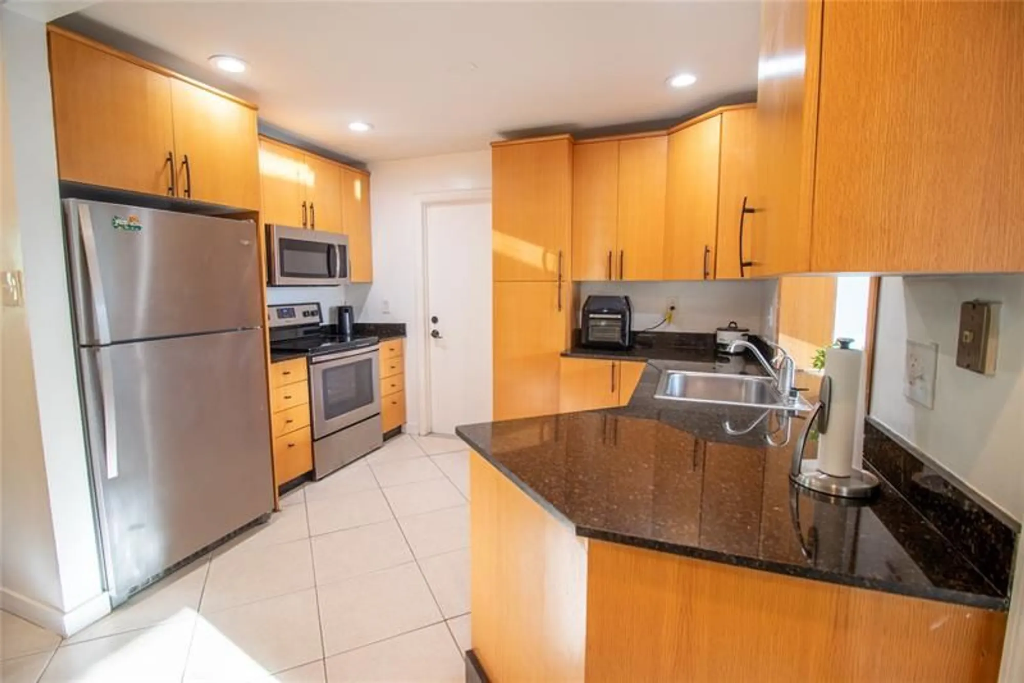 Property Slideshow image 13 of 46 | 730 nw 75th ave, Margate, FL, 33063