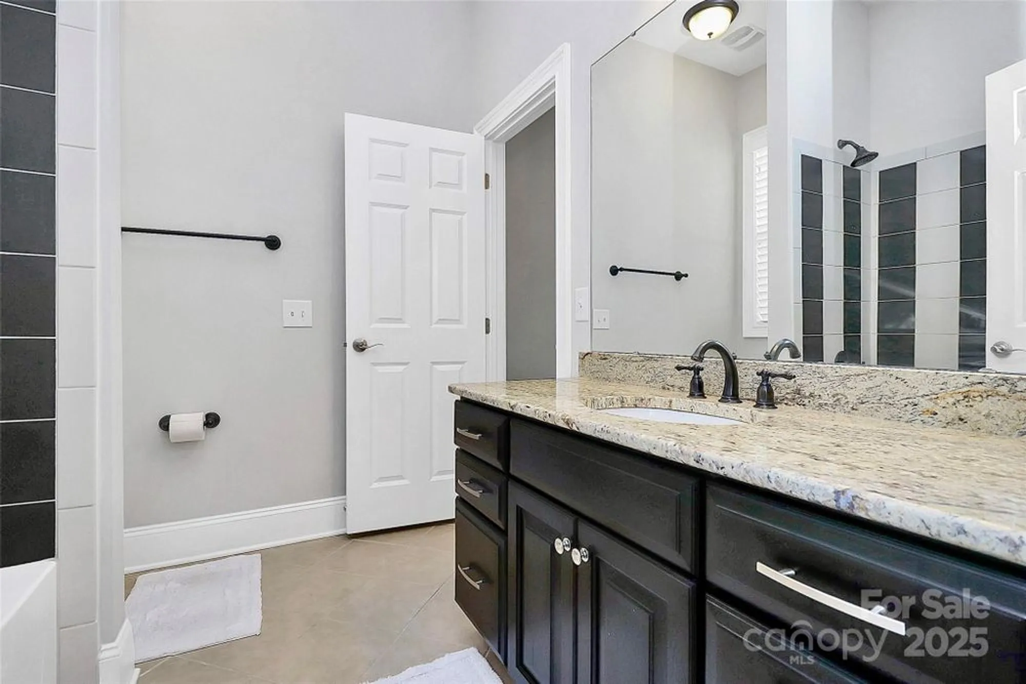 Property Slideshow image 23 of 46 | 14920 high bluff ct, Charlotte, NC, 28278