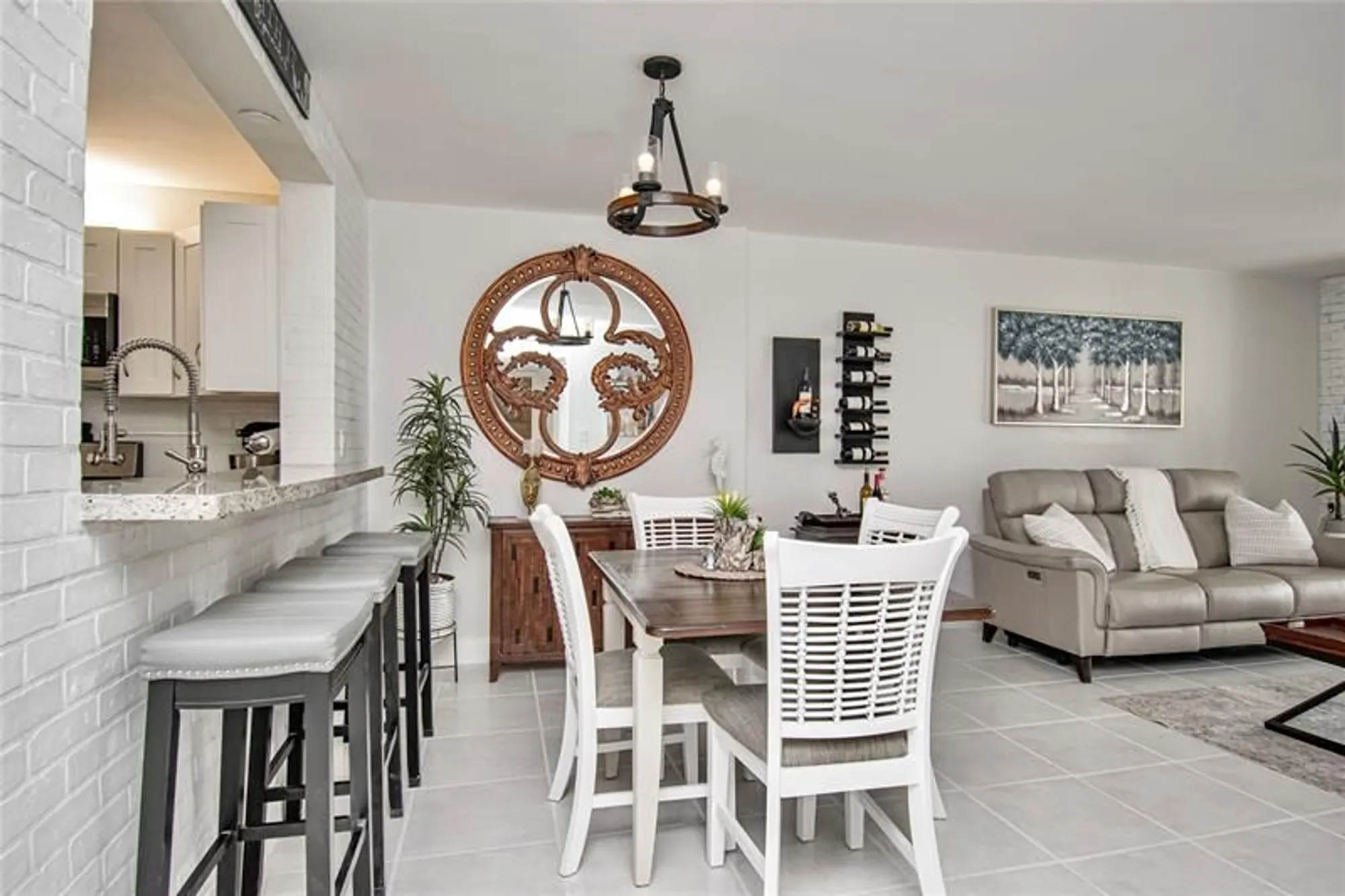 Property Slideshow image 4 of 51 | 1024 se 4th ave apt 102, Dania Beach, FL, 33004