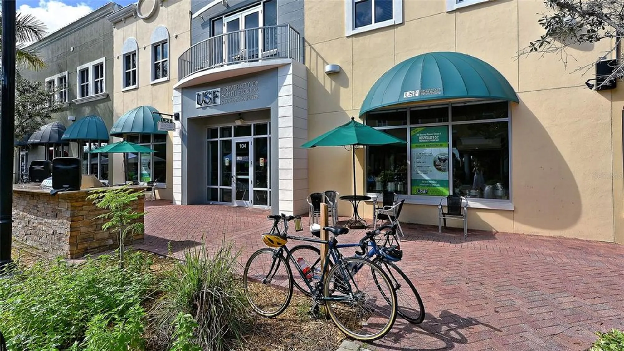 Property Slideshow image 90 of 100 | 1014 overlook ct, Bradenton, FL, 34208