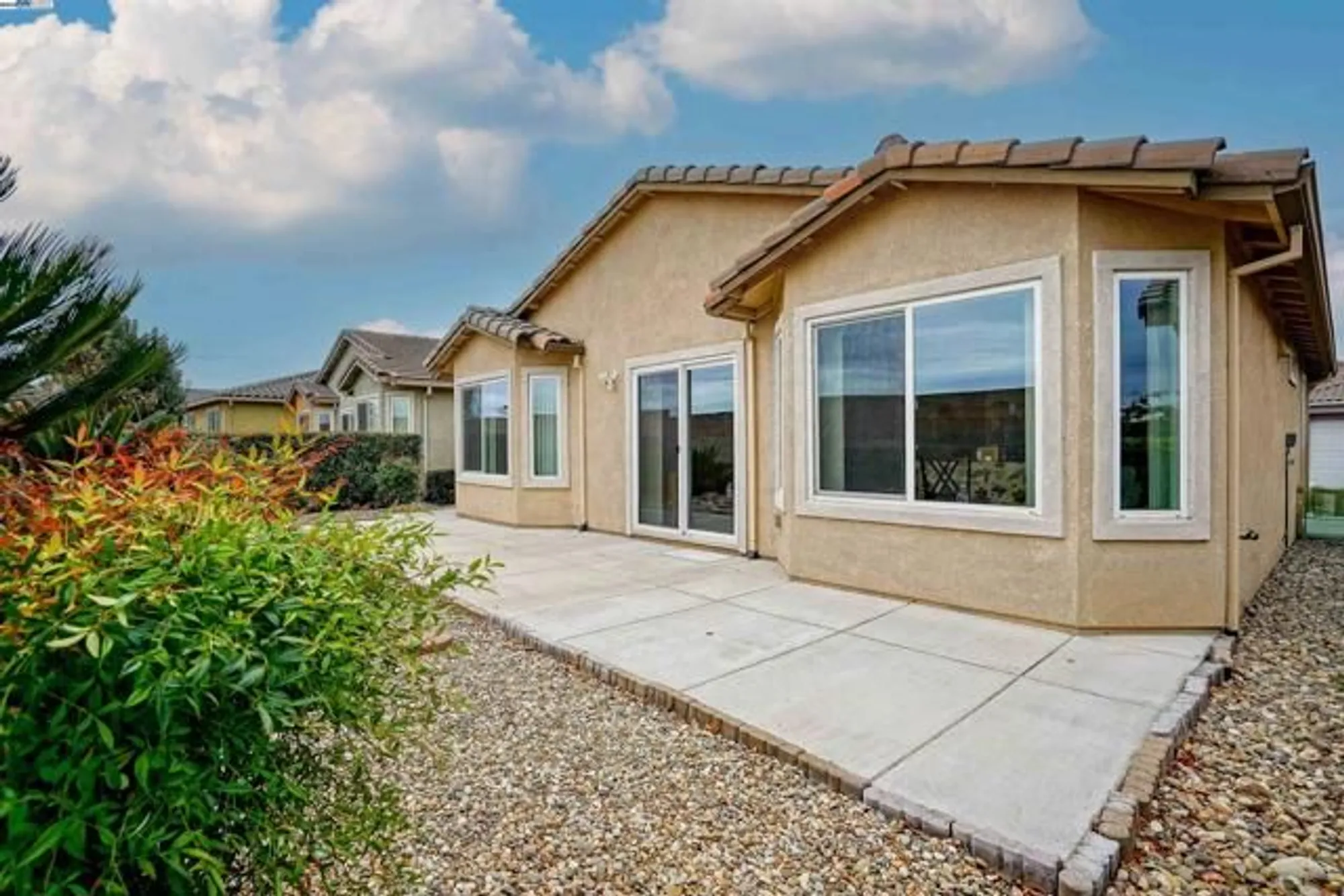 Property Slideshow image 22 of 40 | 422 saddle rock ln, Rio Vista, CA, 94571