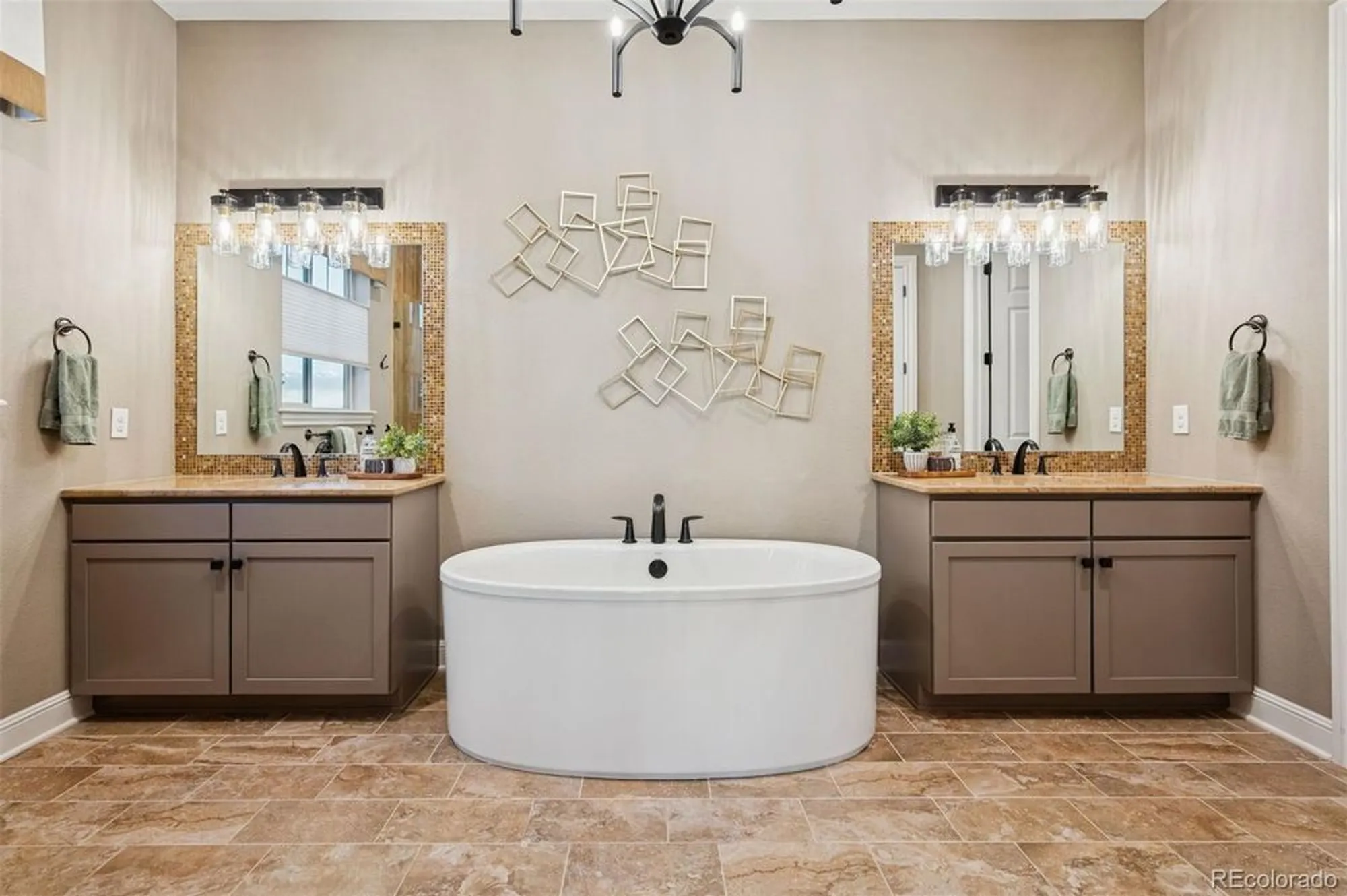 Property Slideshow image 25 of 48 | 8363 s winnipeg ct, Aurora, CO, 80016