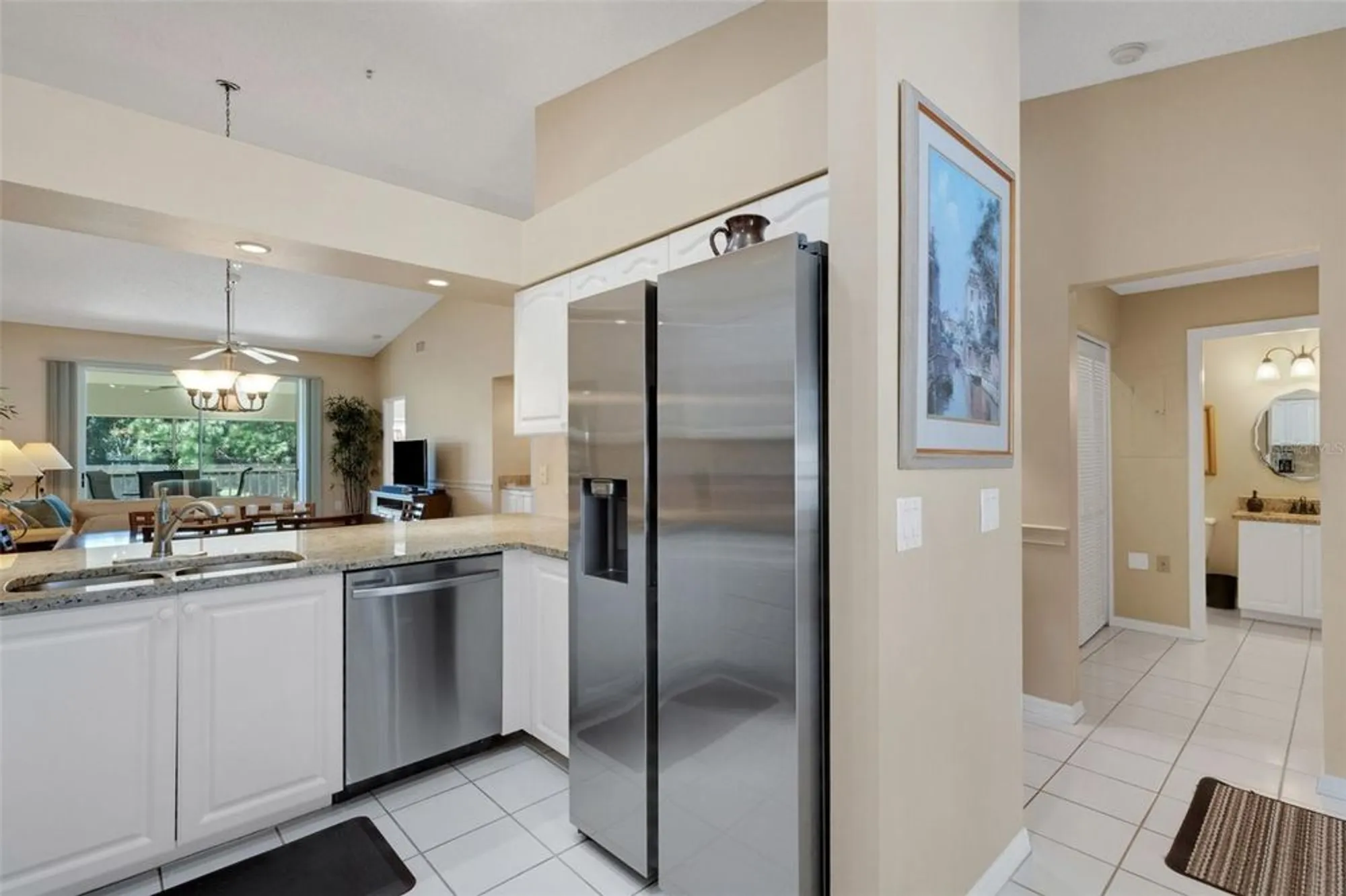 Property Slideshow image 17 of 58 | 6908 drewrys blf 712, Bradenton, FL, 34203