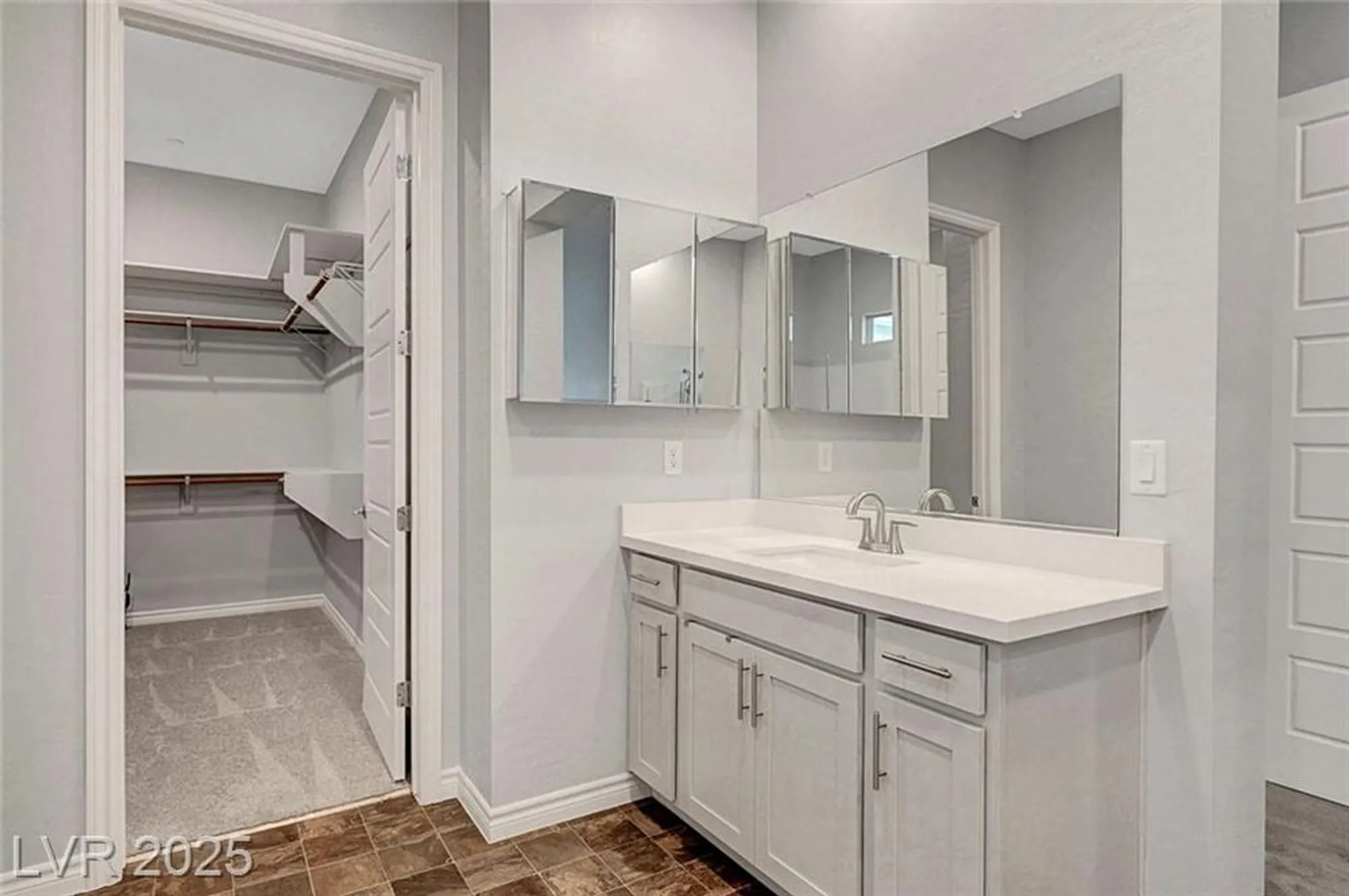 Property Slideshow image 21 of 44 | 977 edinburgh fields ct, Las Vegas, NV, 89138