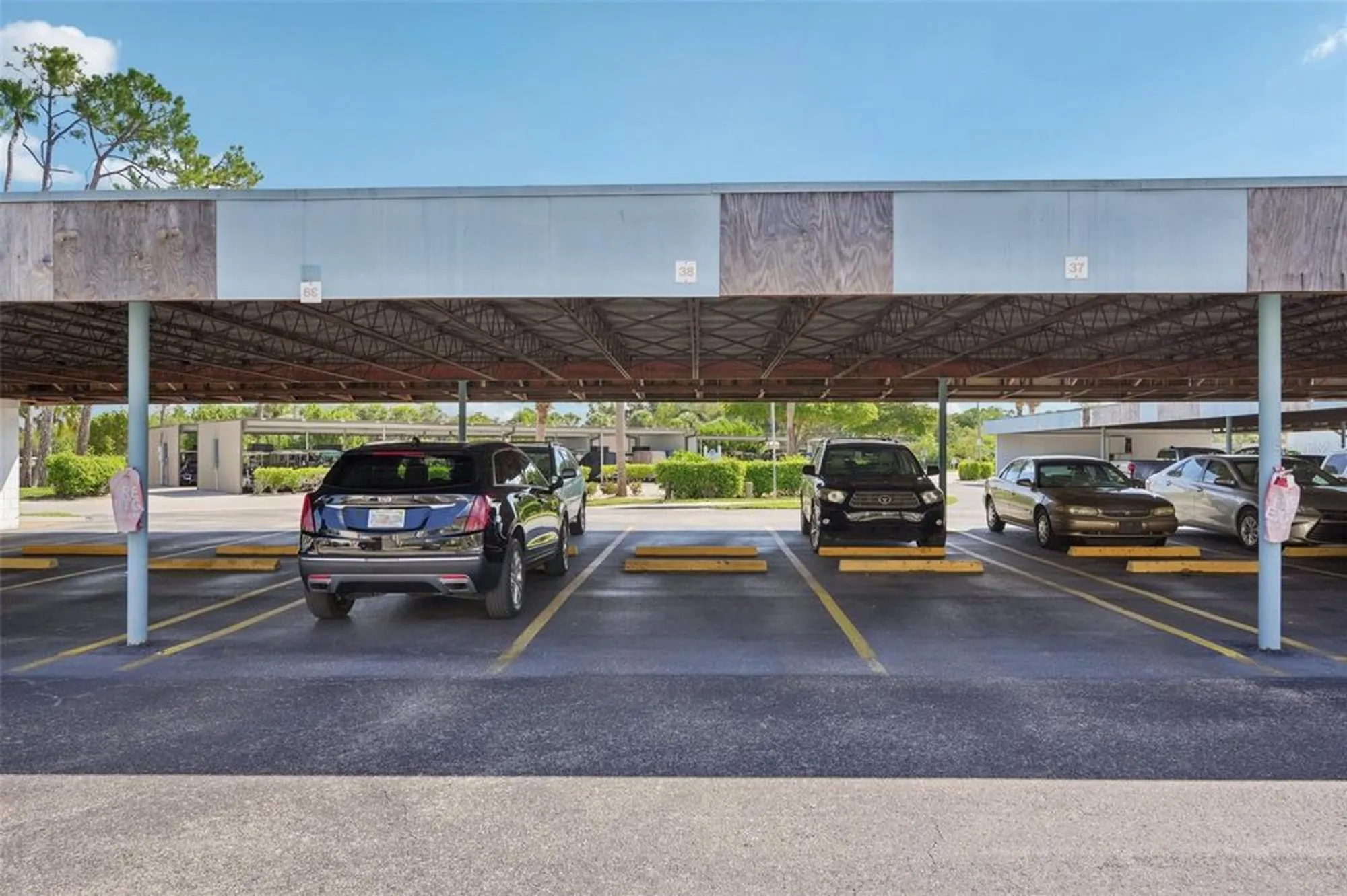 Property Slideshow image 23 of 43 | 1700 pine valley dr 205, Fort Myers, FL, 33907