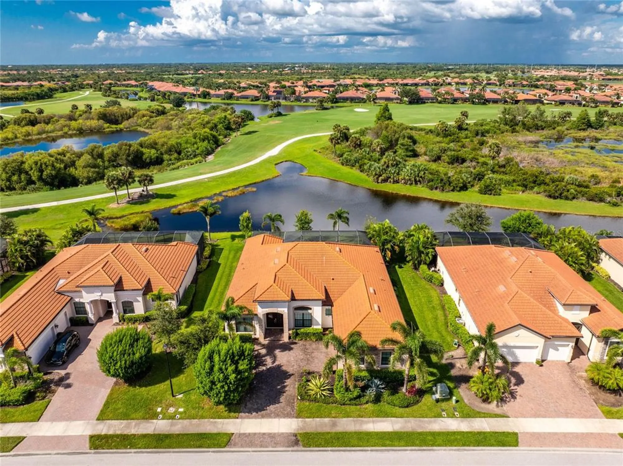 Property Slideshow image 46 of 94 | 10817 whisk fern dr, Venice, FL, 34293