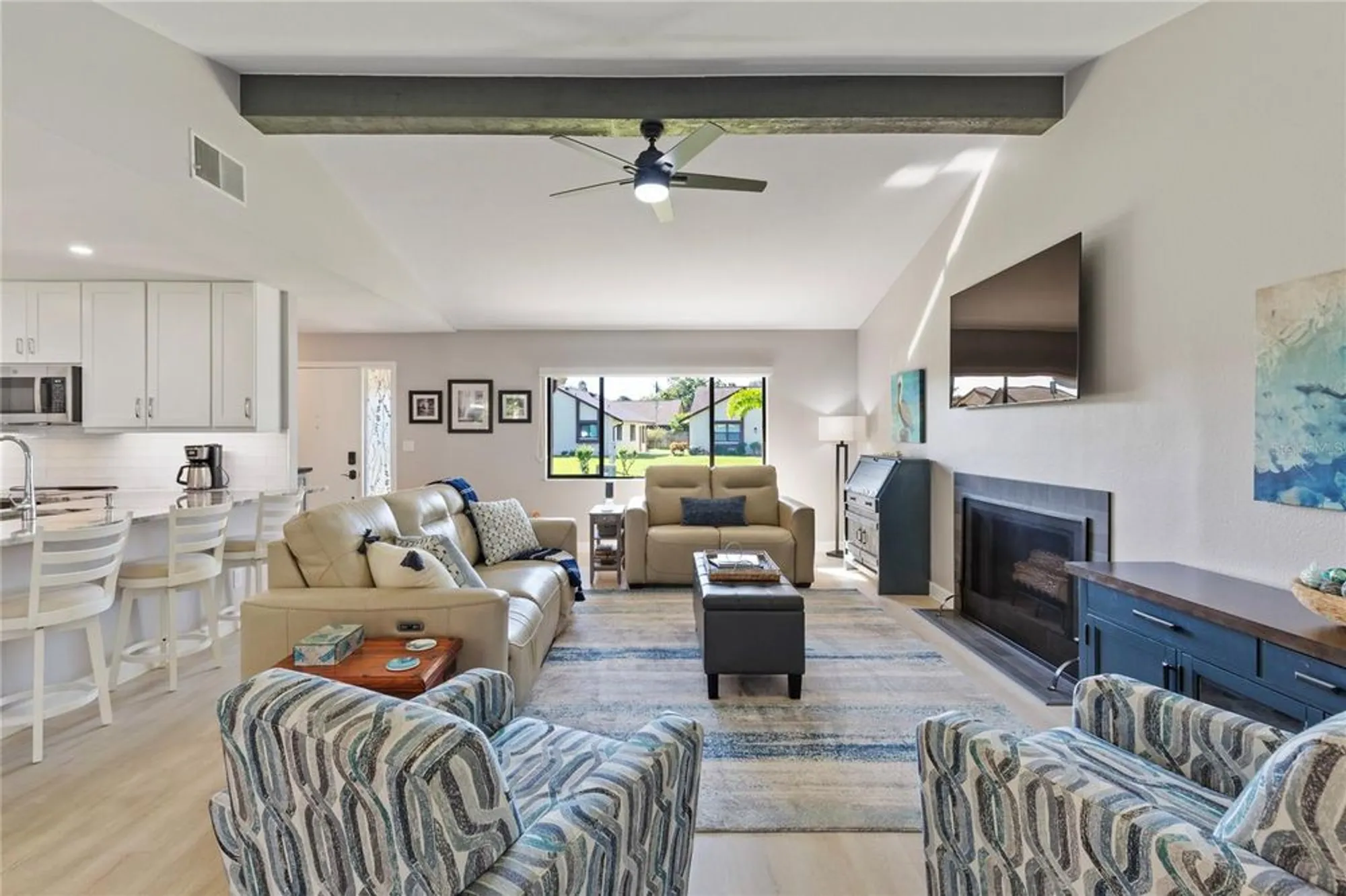 Property Slideshow image 17 of 54 | 2216 sequoia dr, Clearwater, FL, 33763