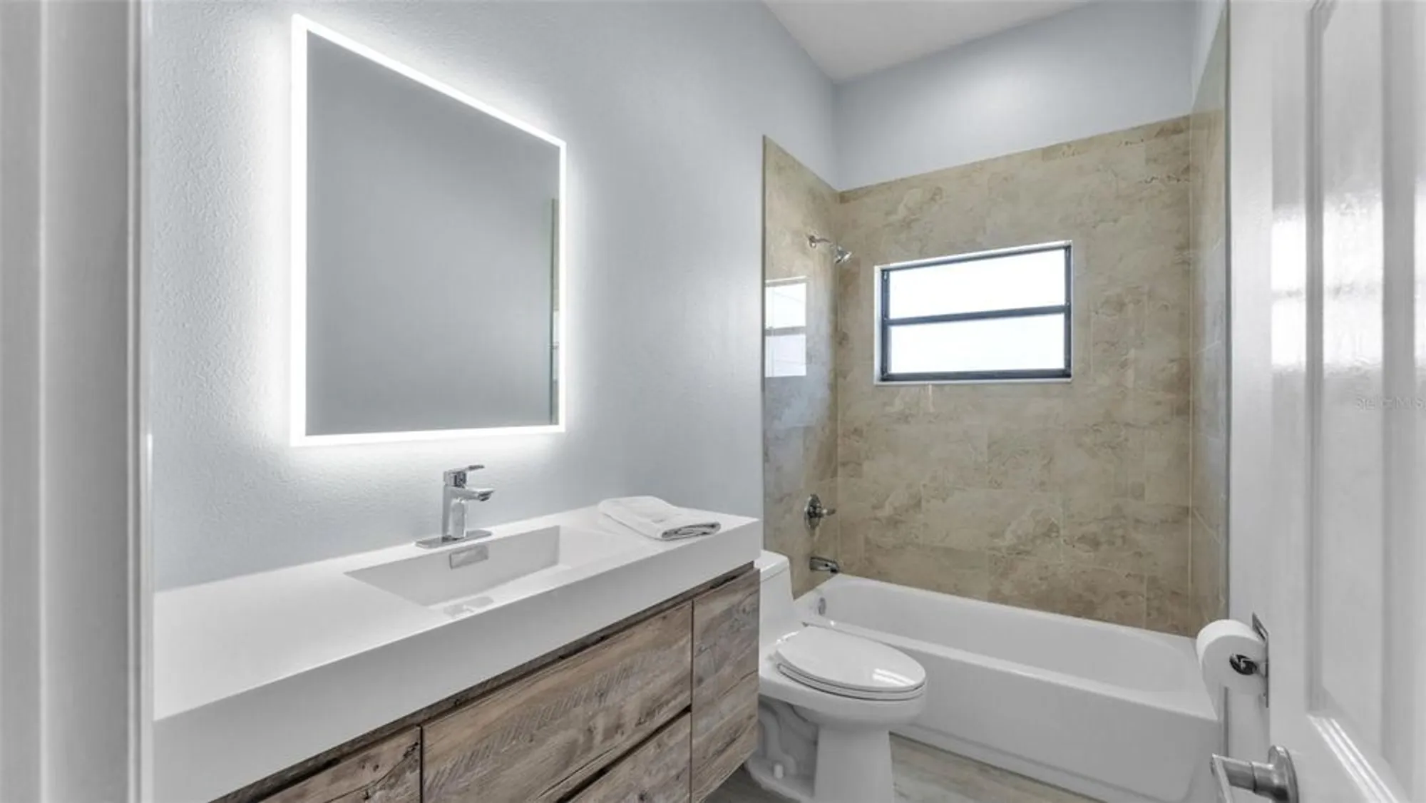 Property Slideshow image 33 of 50 | 6064 condor dr, Lakeland, FL, 33809